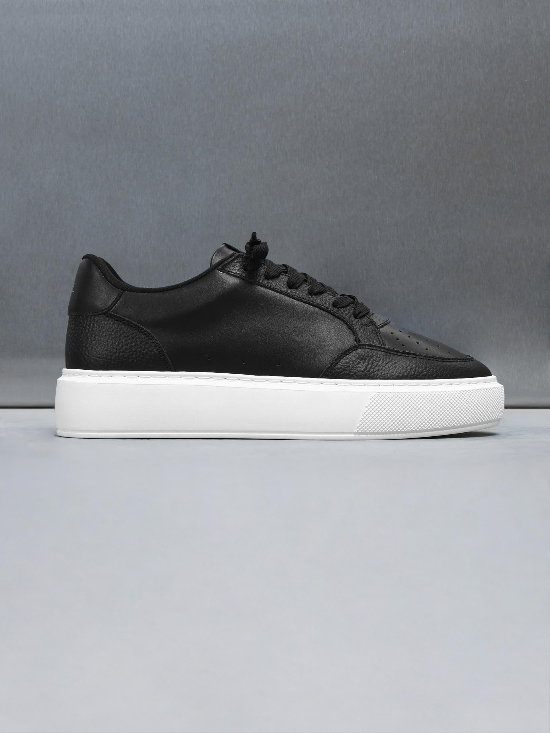 Mens Court Trainer 2.0 in Black White