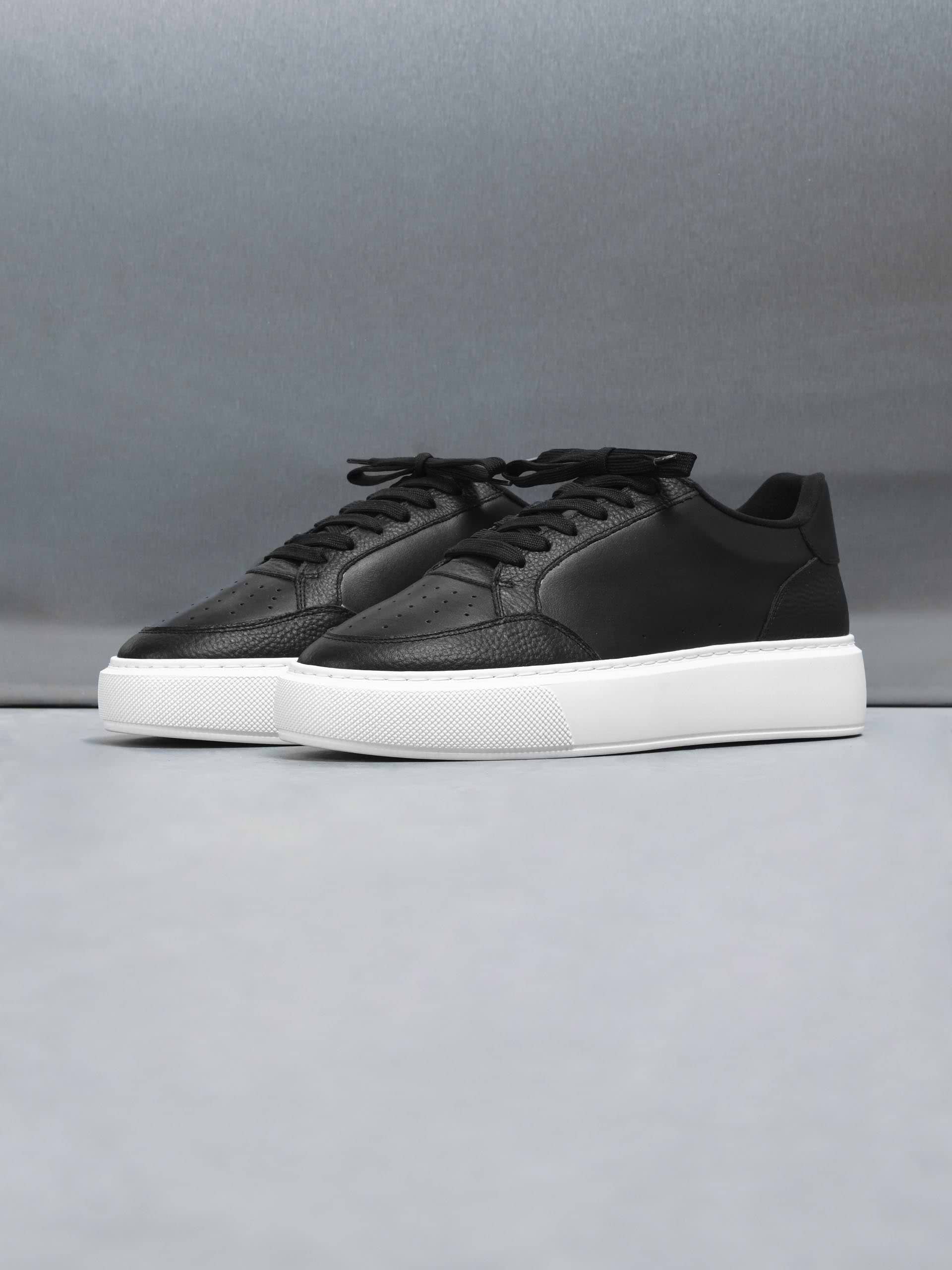 Mens Court Trainer 2.0 in Black White