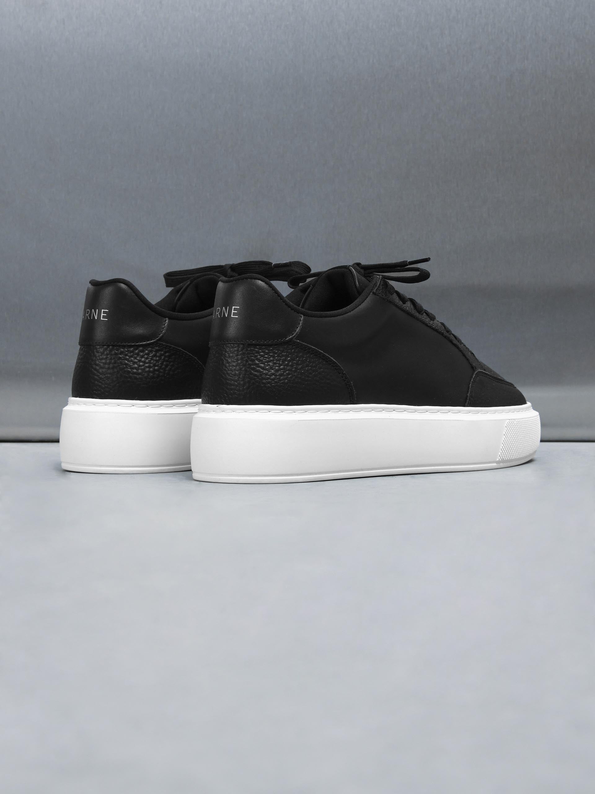 Mens Court Trainer 2.0 in Black White