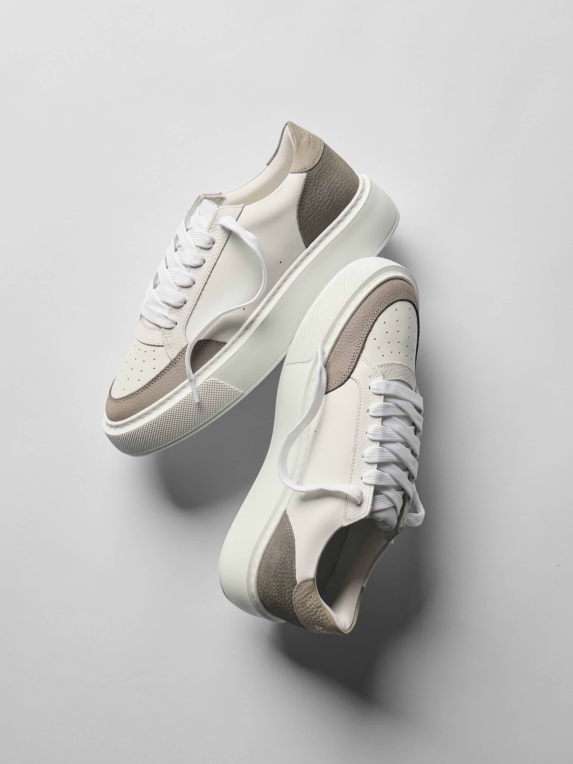Mens Court Trainer 2.0 in White Autumn