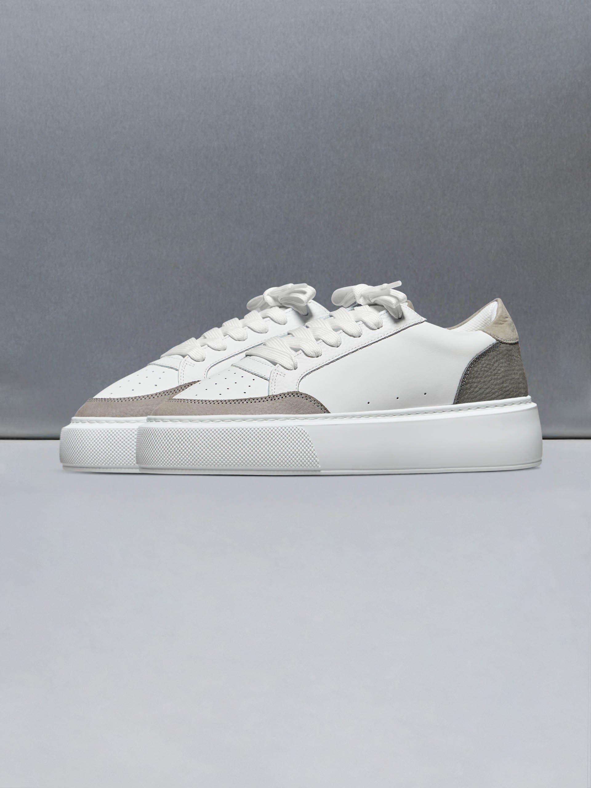 Mens Court Trainer 2.0 in White Autumn
