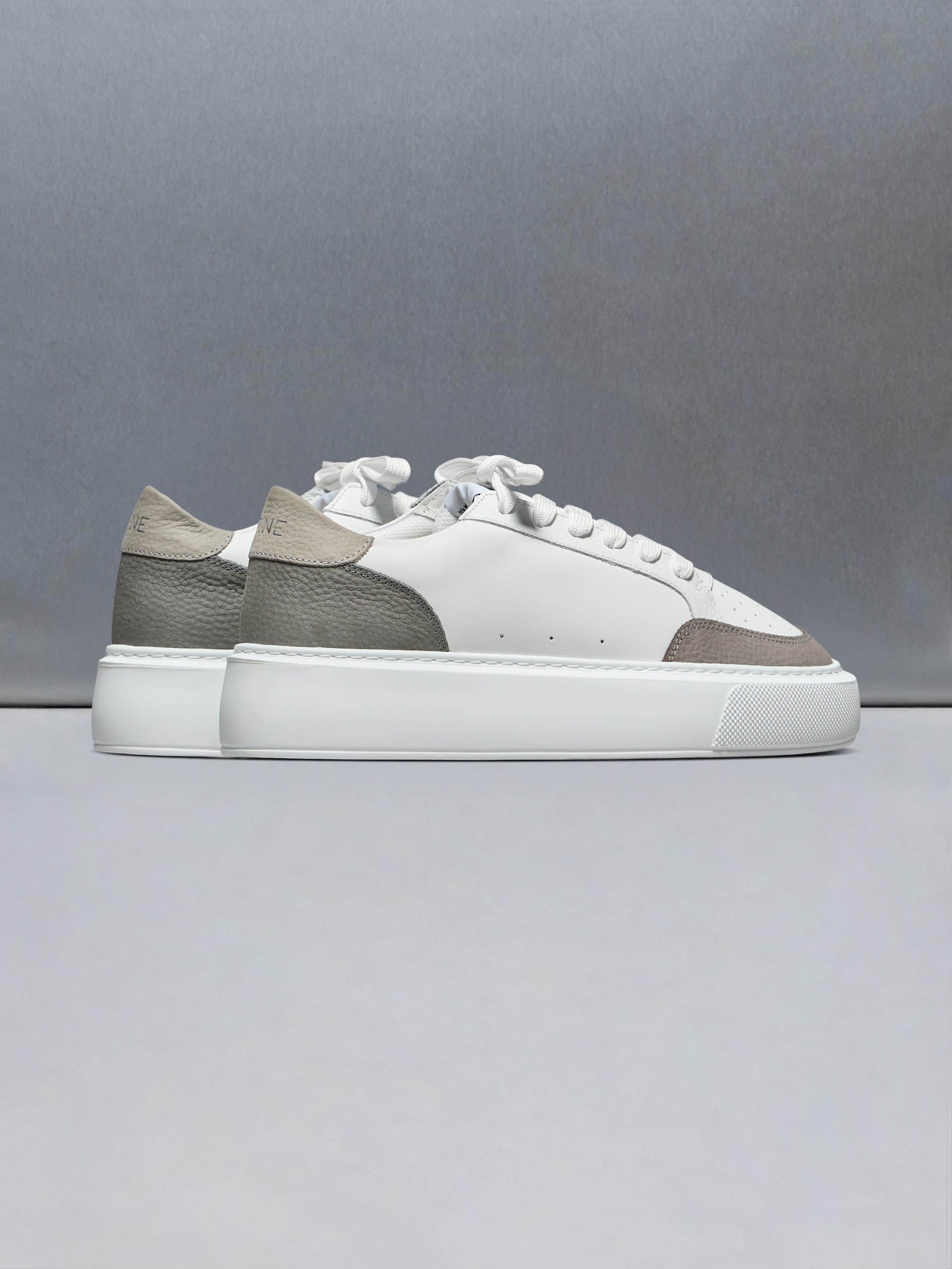 Mens Court Trainer 2.0 in White Autumn