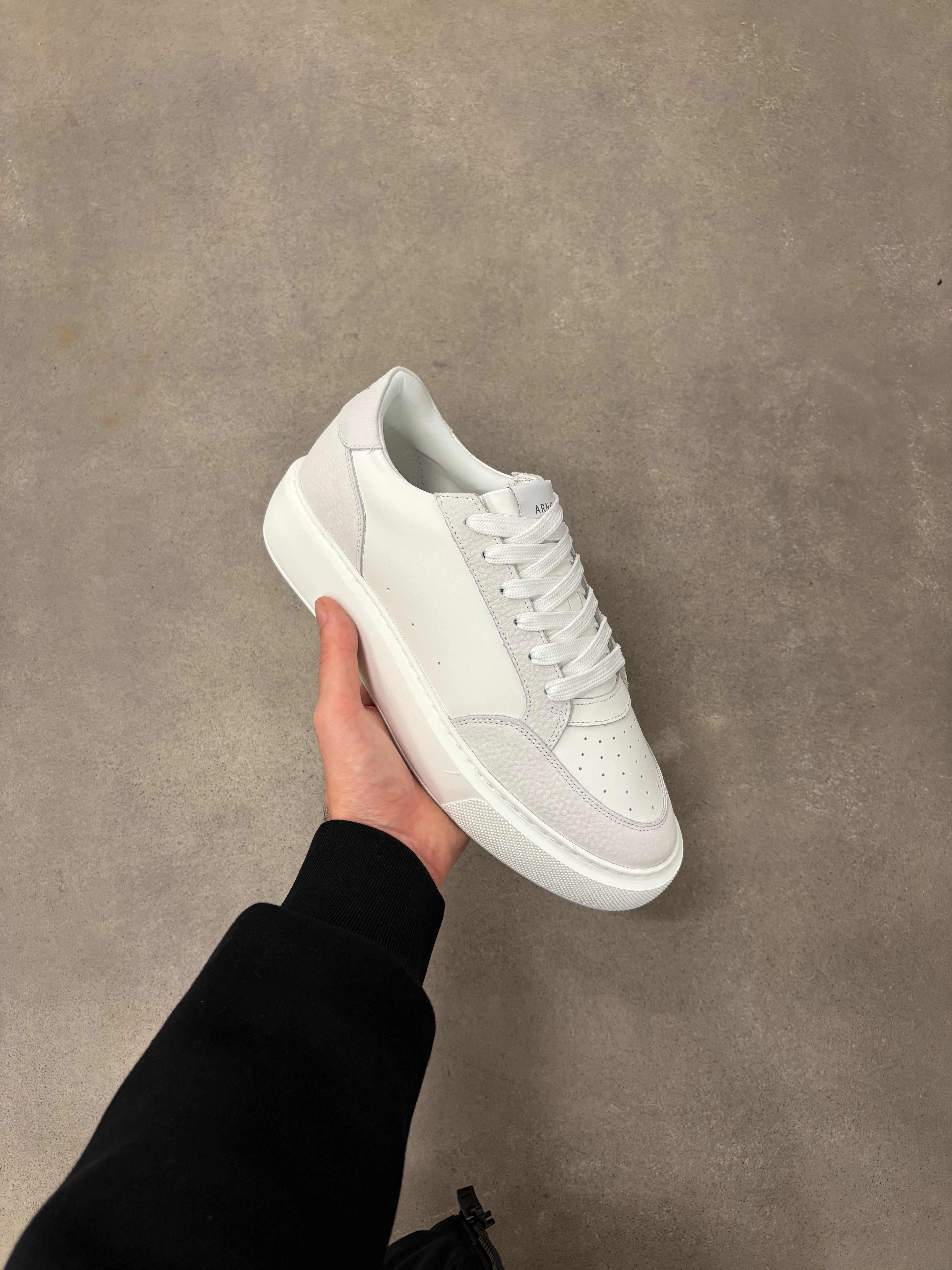Mens Court Trainer 2.0 in White Ice