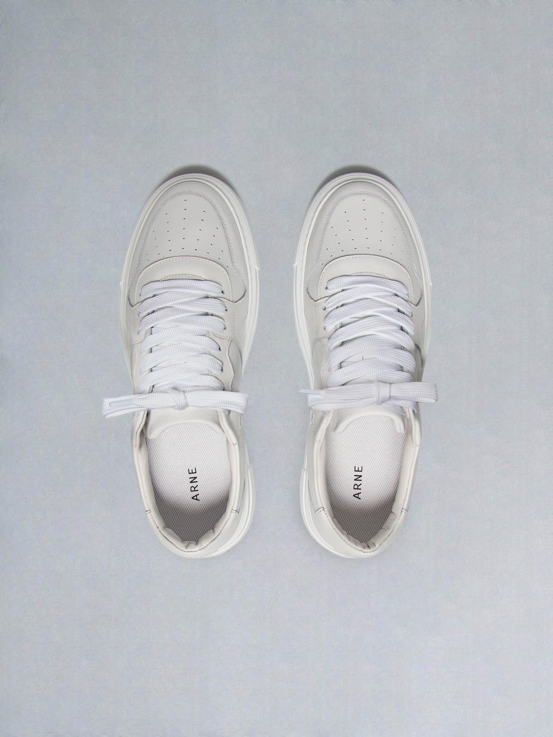 Mens Court Trainer in Triple White