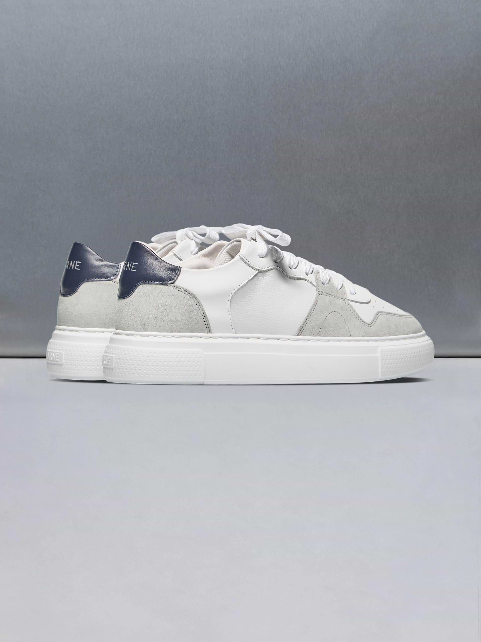 Court Trainer in White Grey