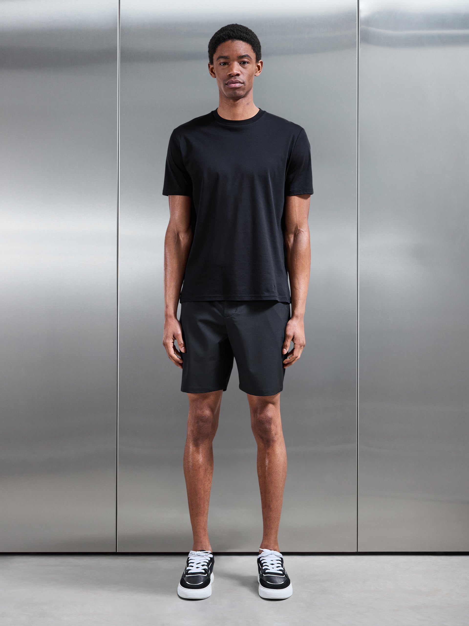 Mens Crease Resistant Stretch Chino Short in Black