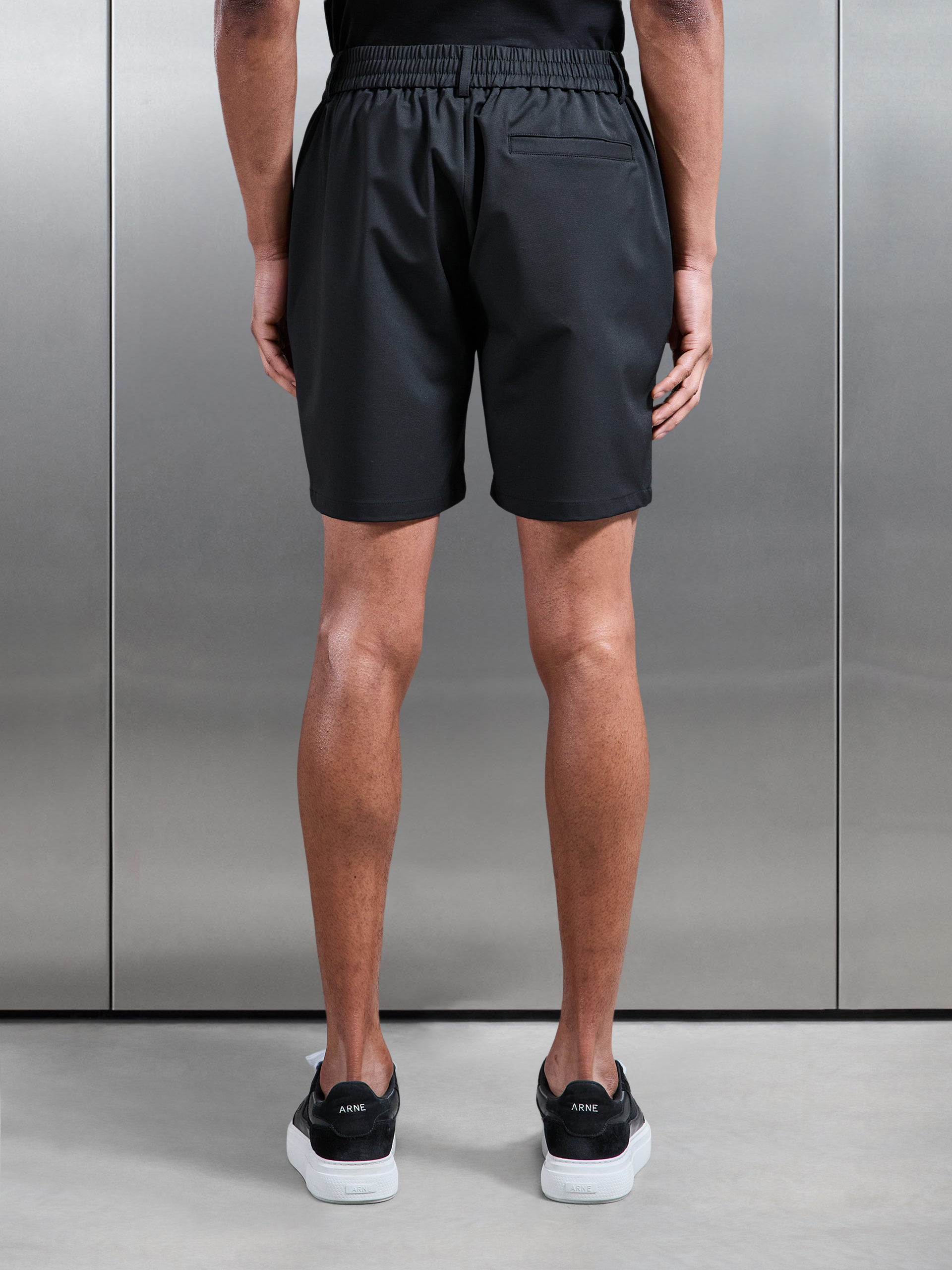 Mens Crease Resistant Stretch Chino Short in Black