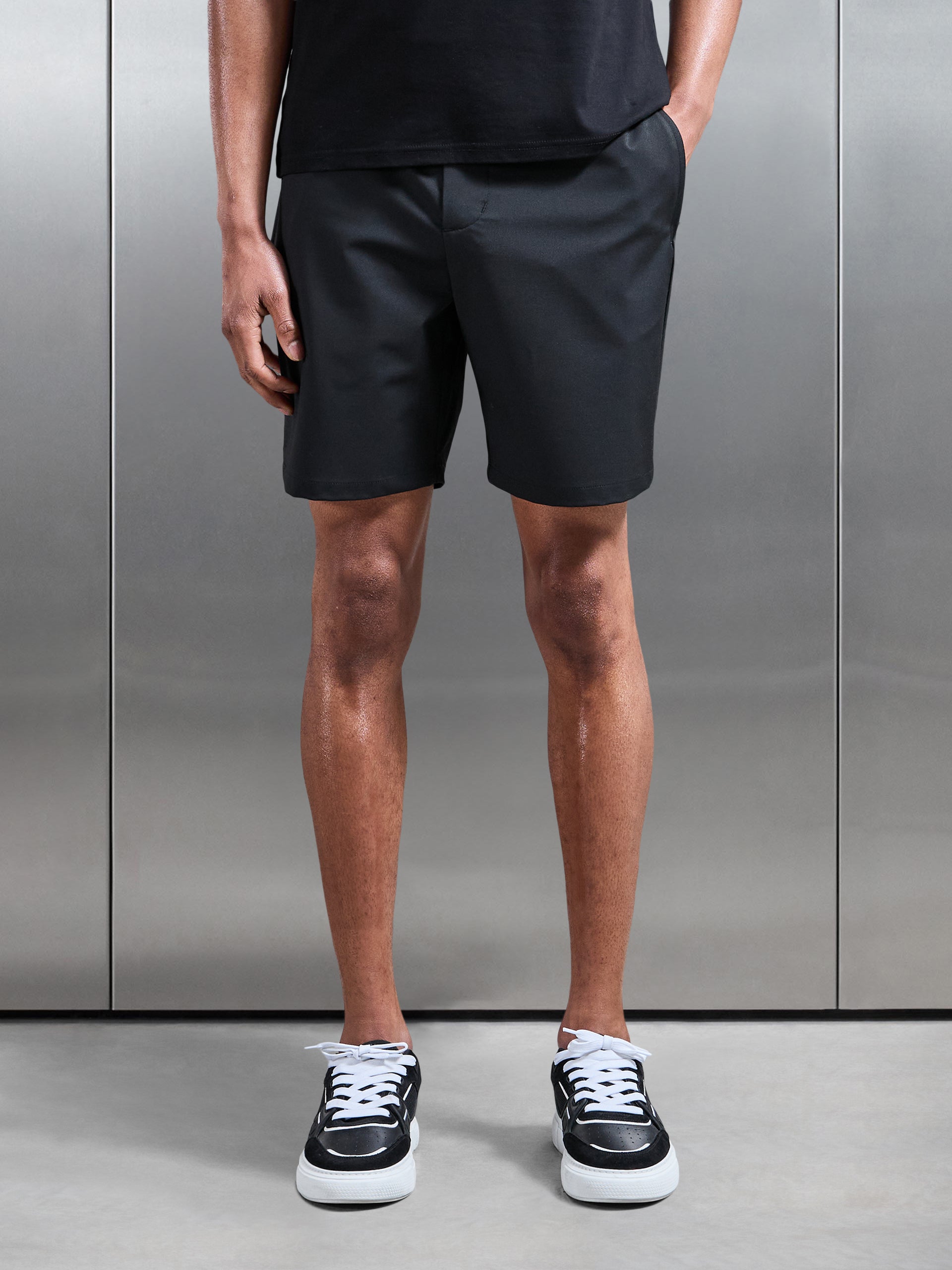 Mens Crease Resistant Stretch Chino Short in Black