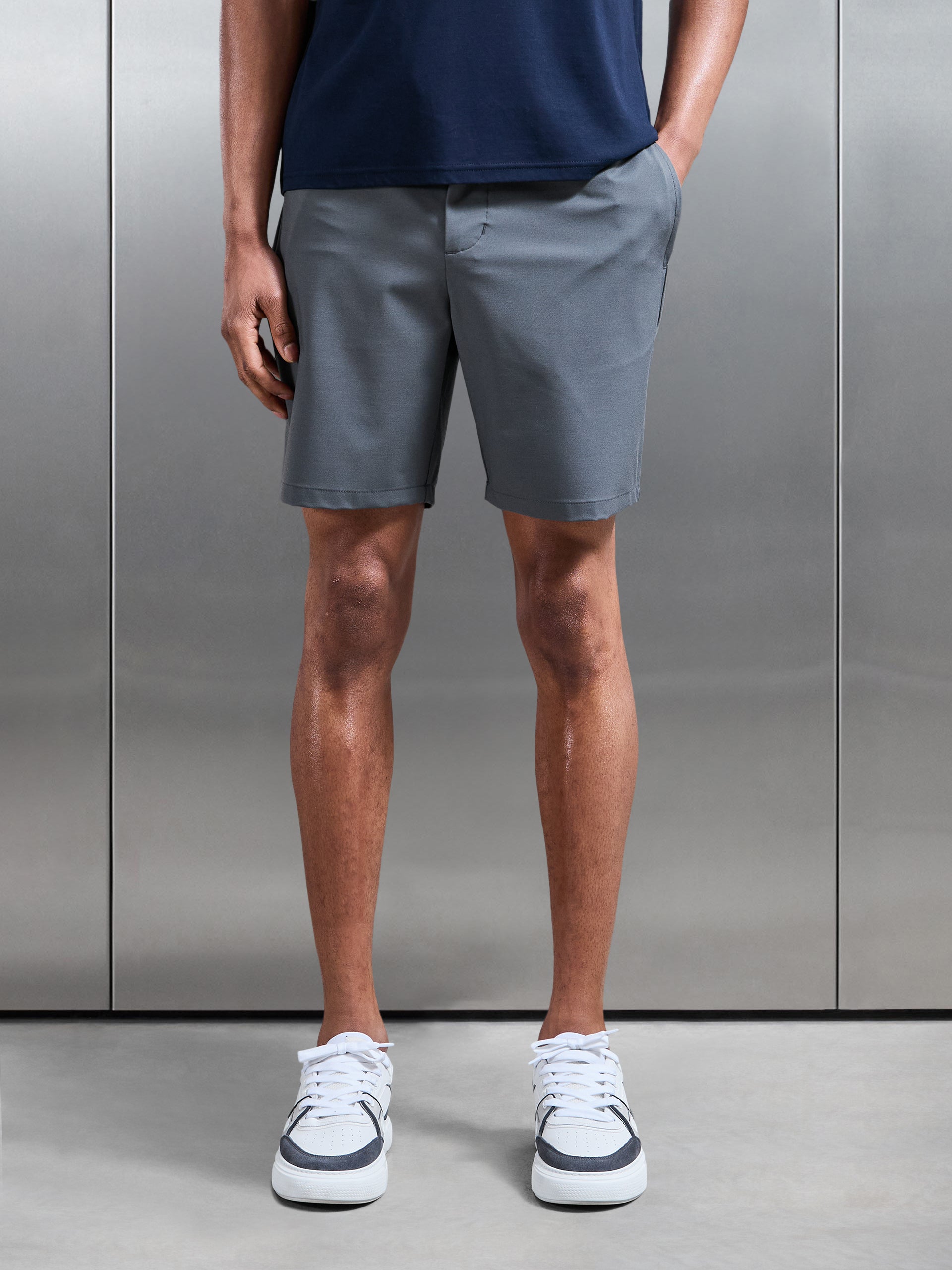 Mens Crease Resistant Stretch Chino Short in Grey