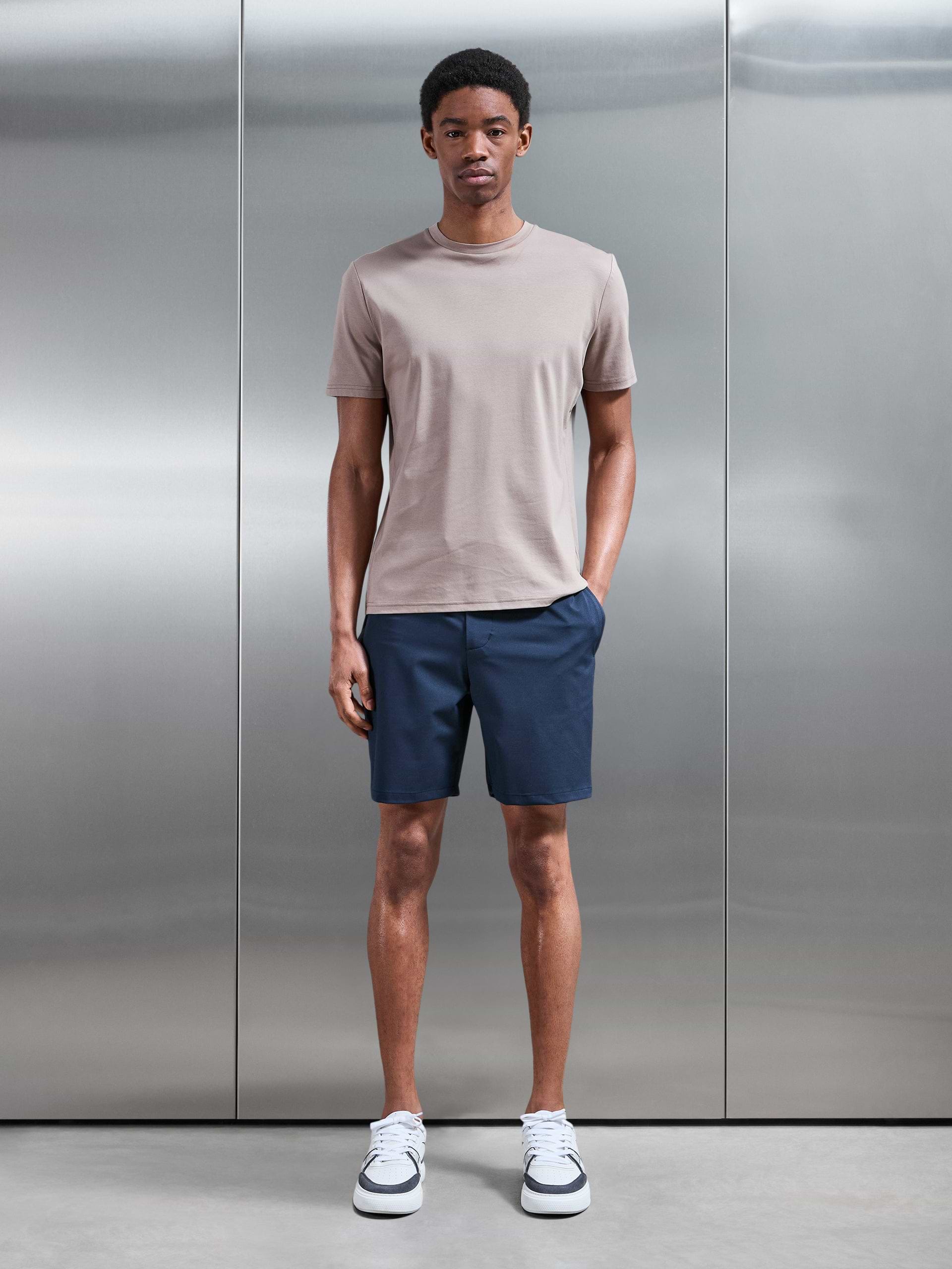Mens Crease Resistant Stretch Chino Short in Navy