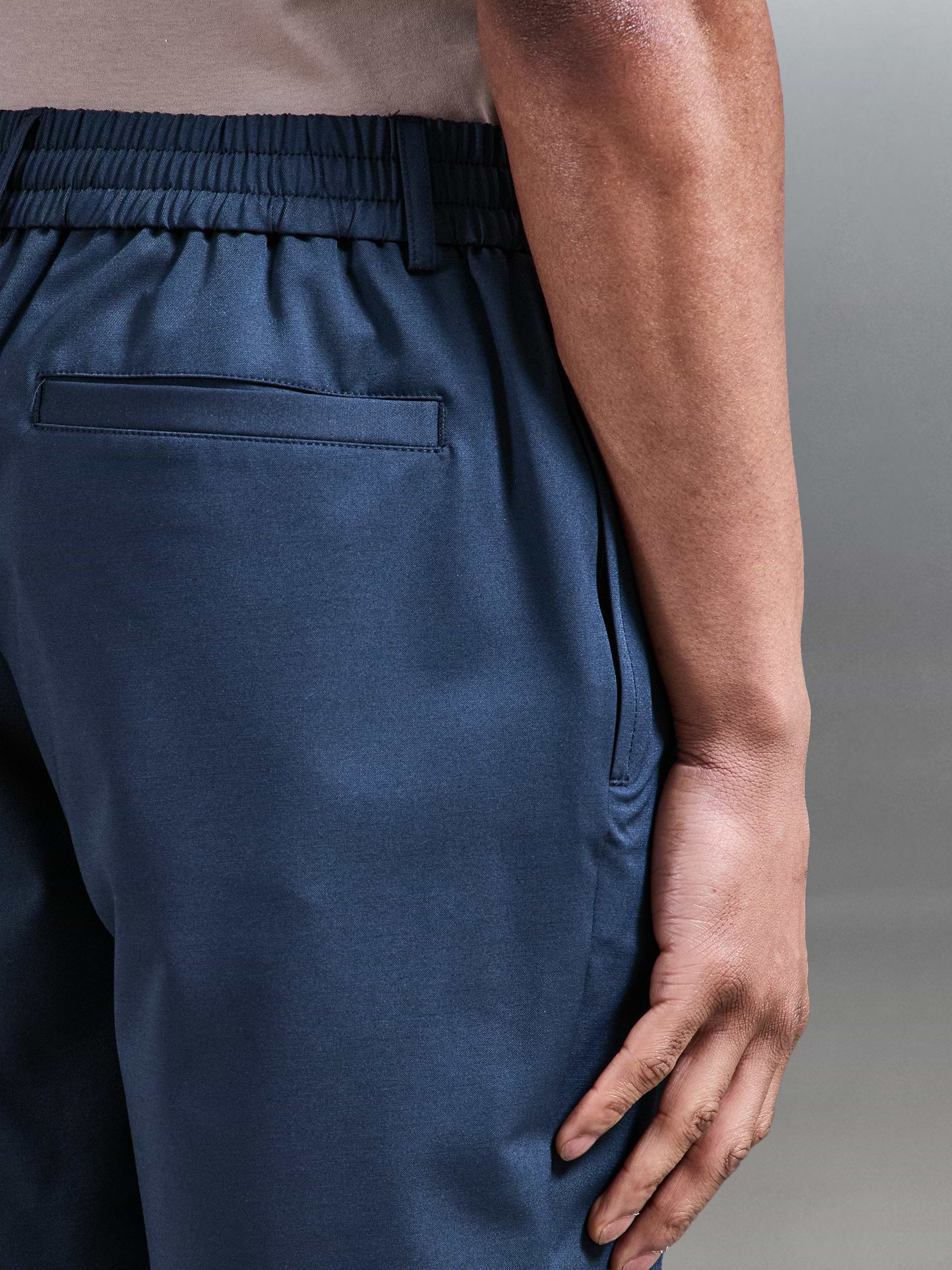 Crease Resistant Stretch Chino Short in Navy
