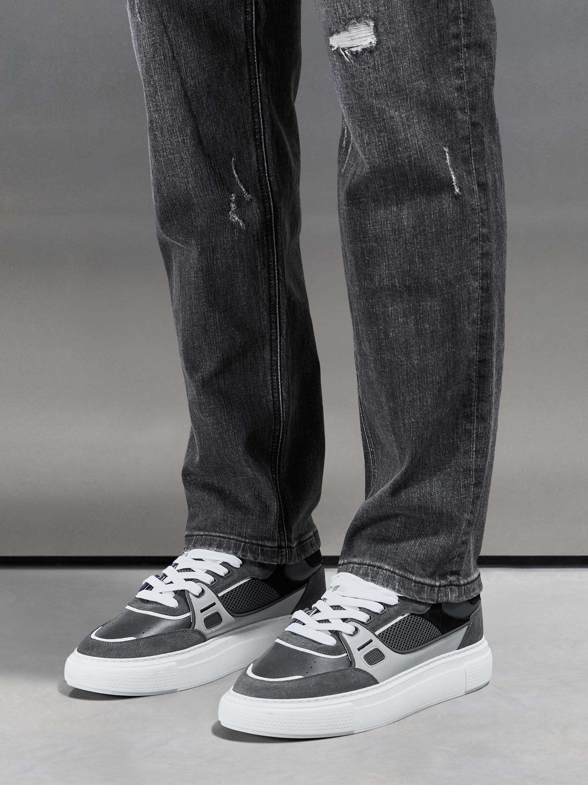 Mens Distressed Straight Leg Denim Jeans in Grey Wash