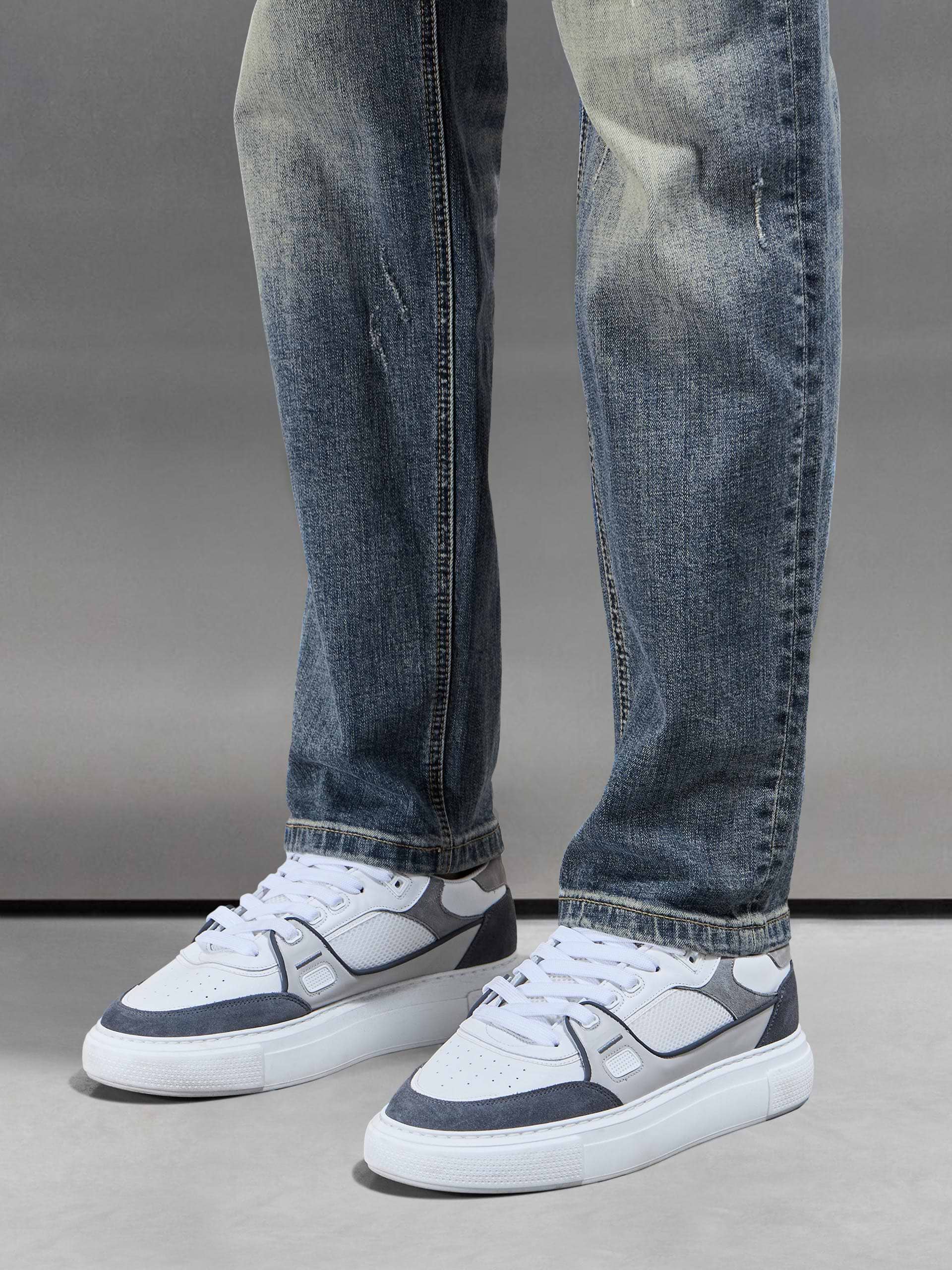 Distressed Straight Leg Denim Jeans in Sand Wash