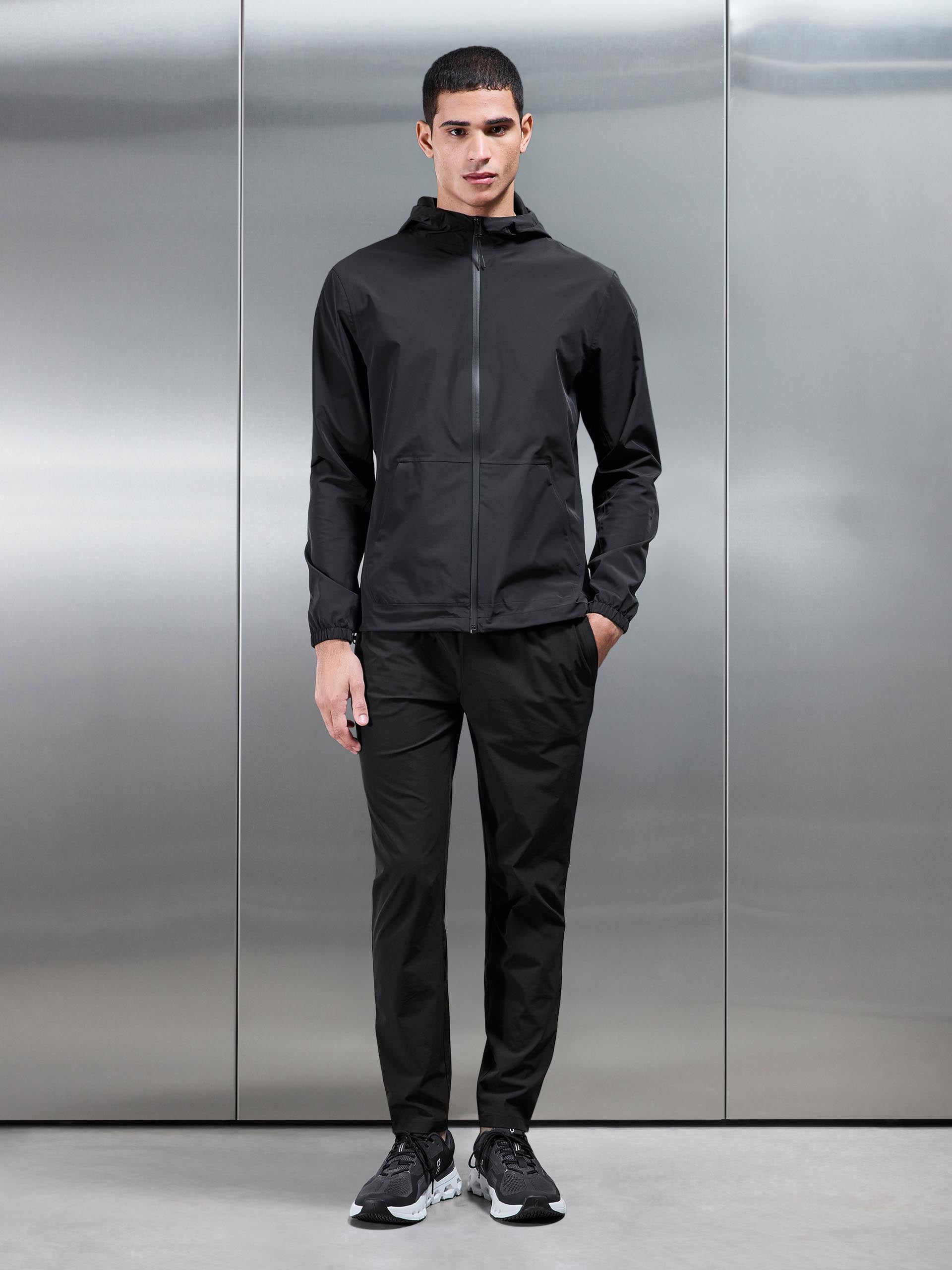Mens Element Waterproof Windbreaker in Black