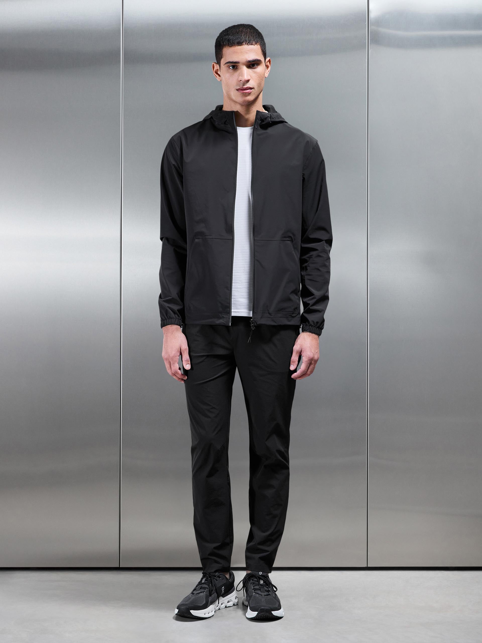 Mens Element Waterproof Windbreaker in Black