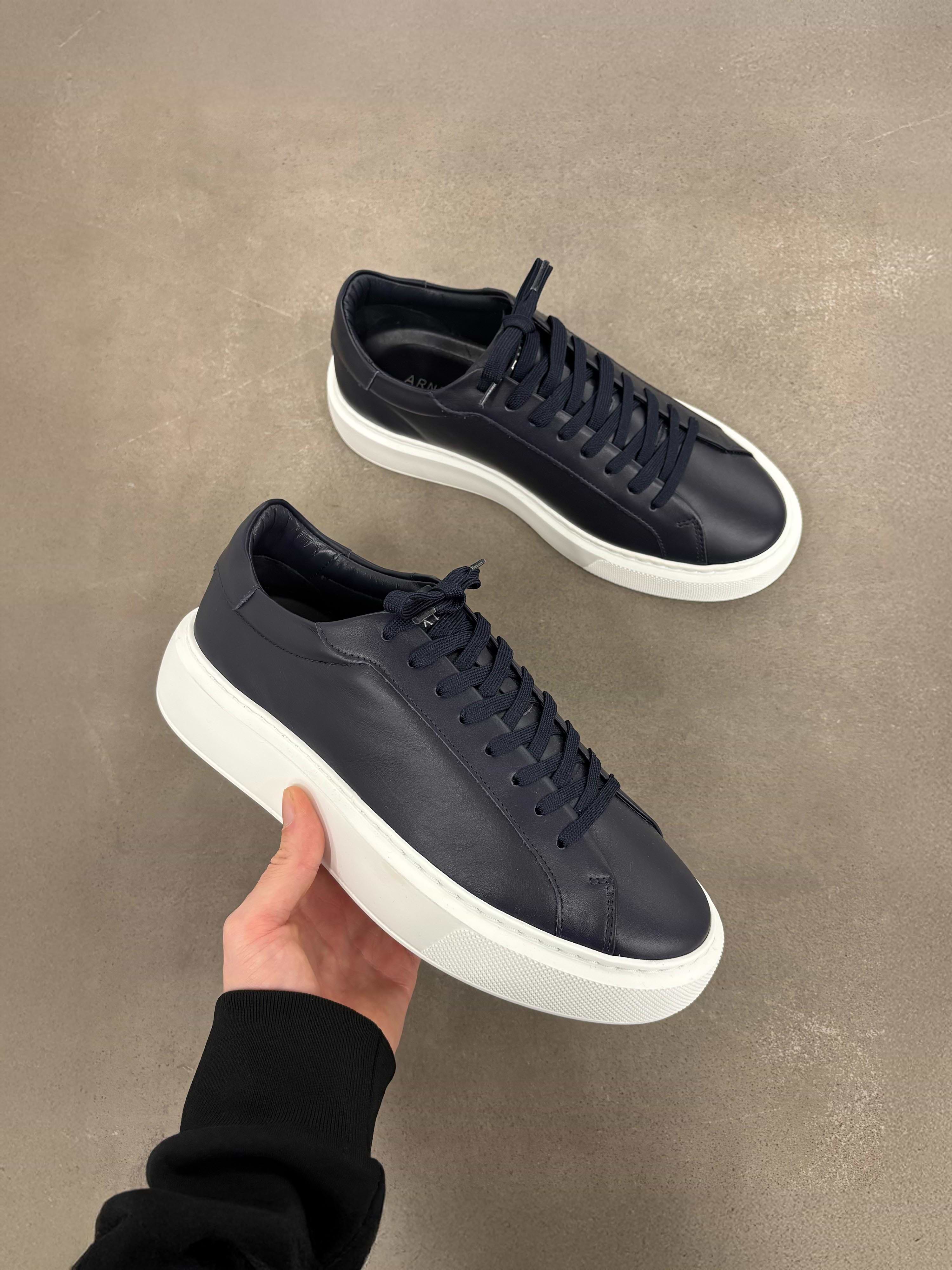 Essential Leather Trainer in Navy