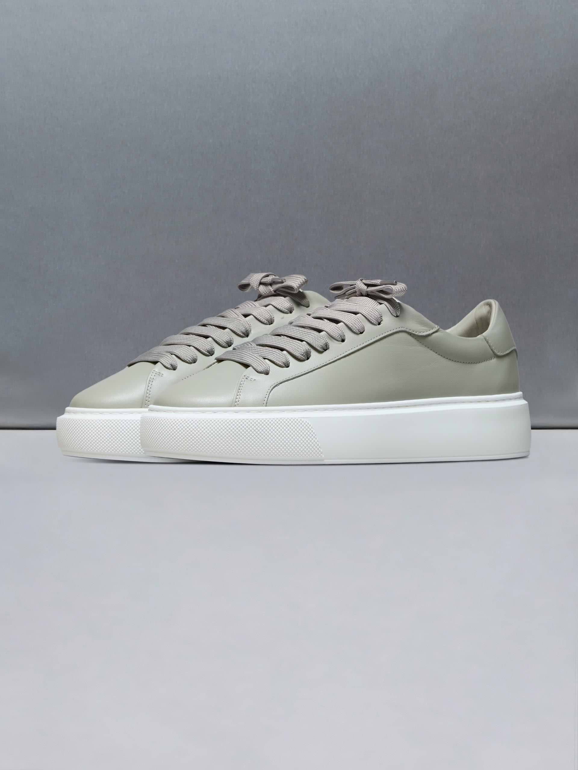 Essential Leather Trainer in Olive