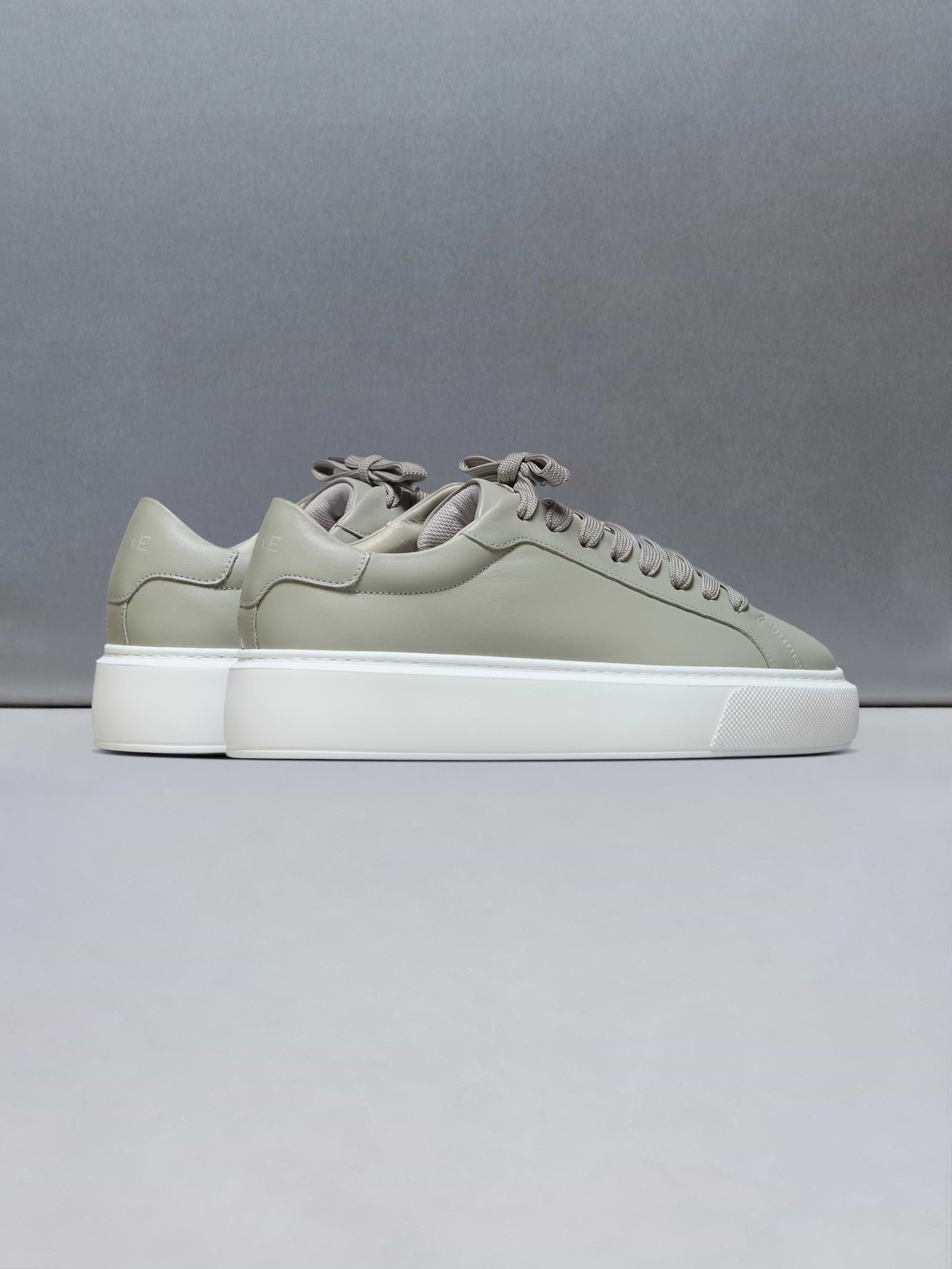 Essential Leather Trainer in Olive