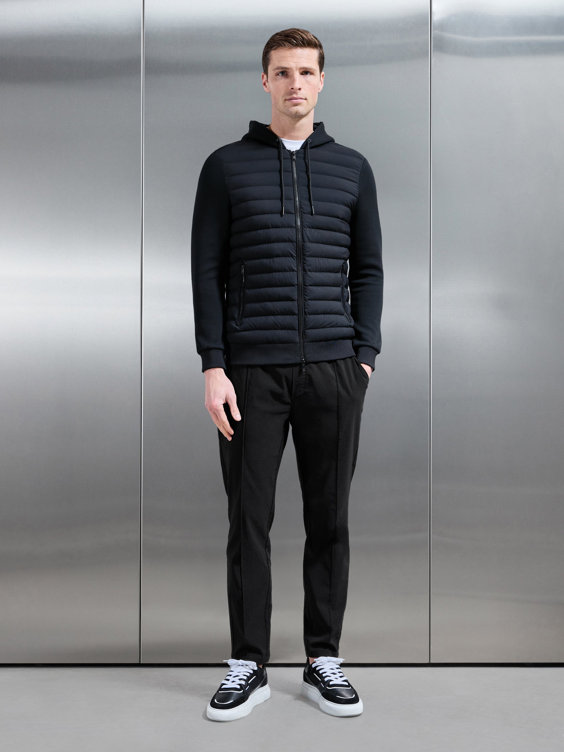 Mens Essential Nylon Trouser in Black