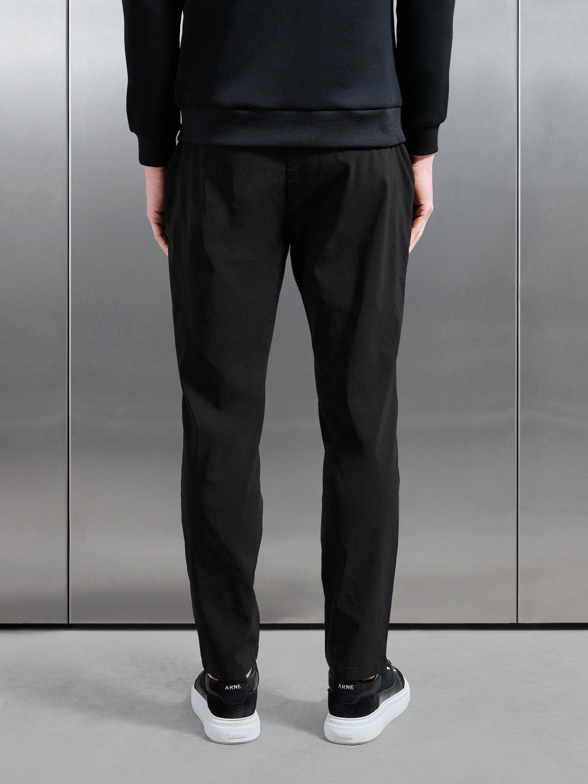Mens Essential Nylon Trouser in Black
