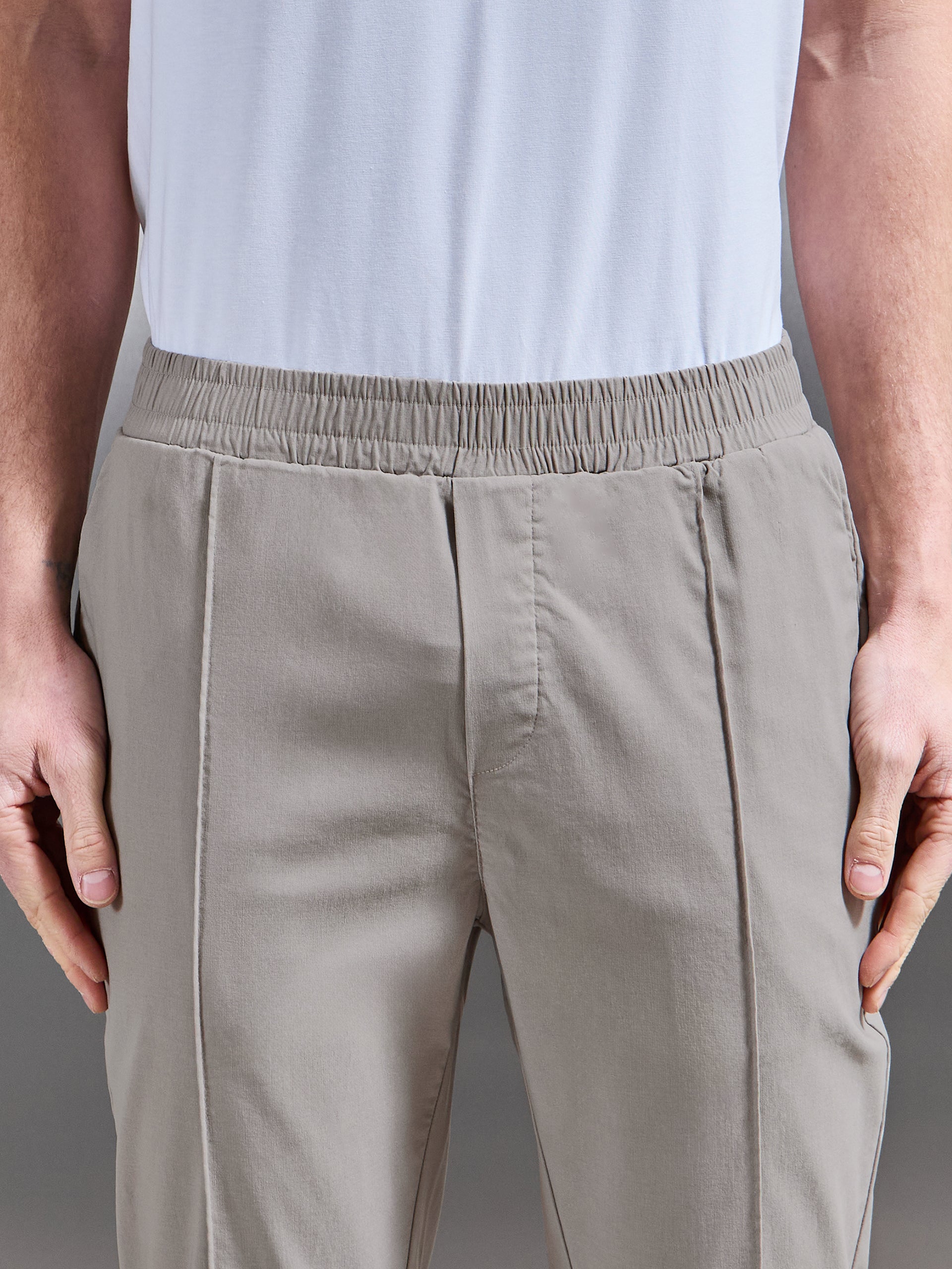 Mens Essential Nylon Trouser in Stone
