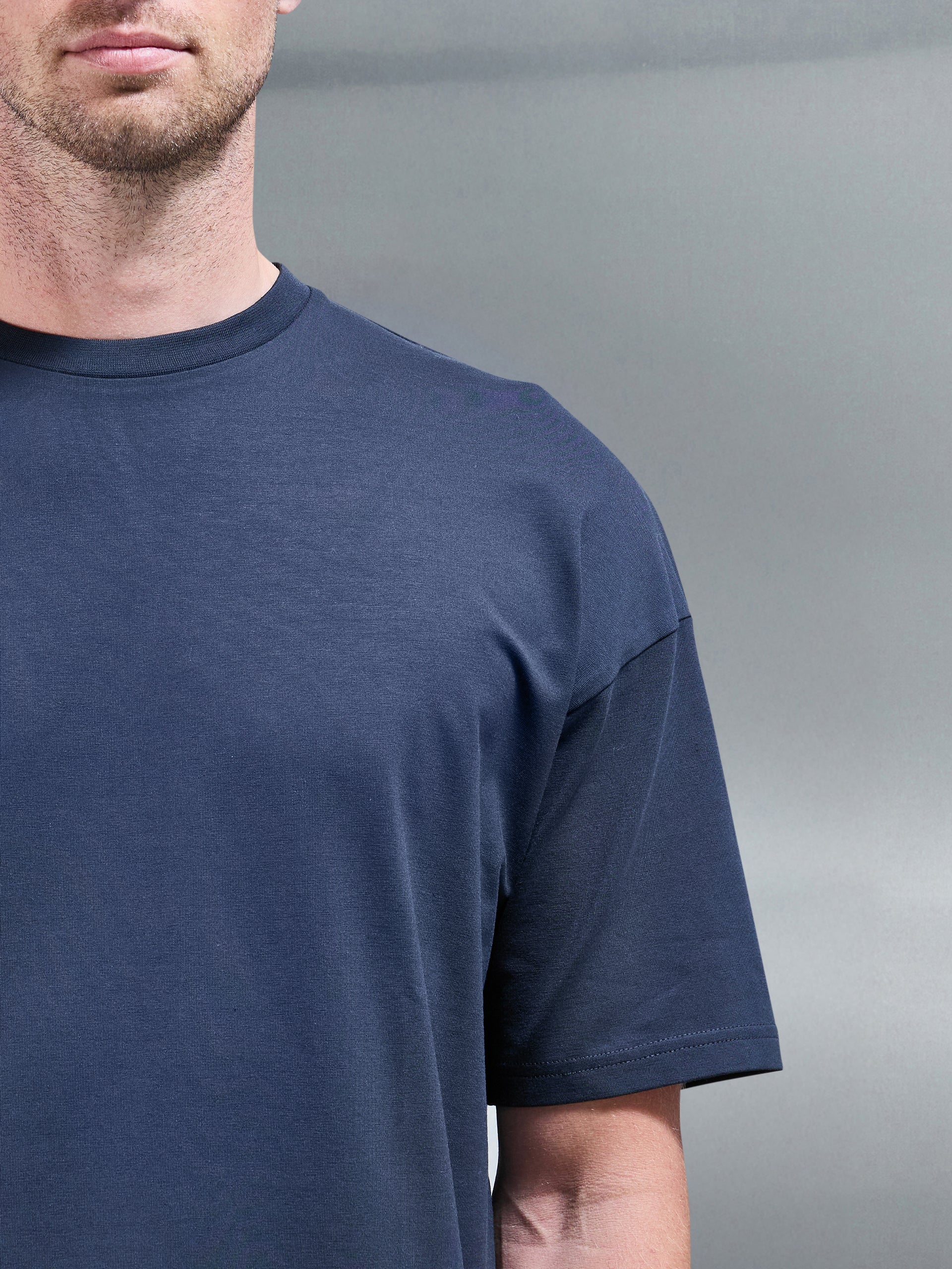 Mens Essential Relaxed Cotton T-Shirt in Navy