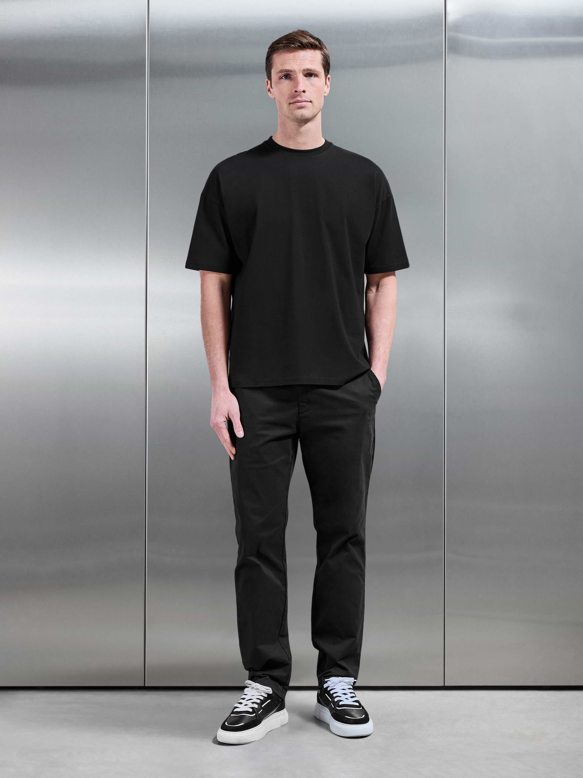 Mens Essential Relaxed Fit Cotton T-Shirt in Black
