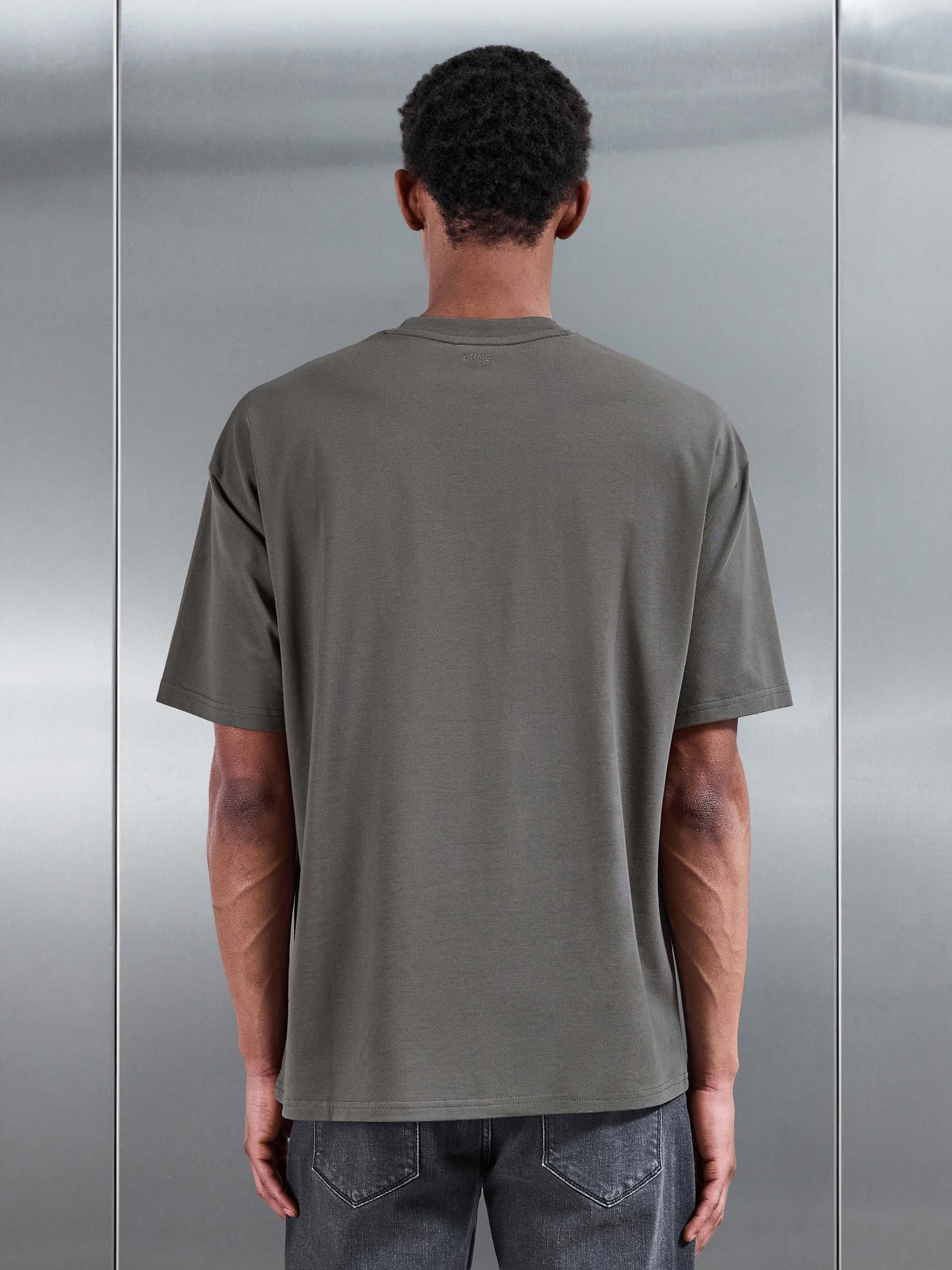 Mens Essential Relaxed Fit Cotton T-Shirt in Grey