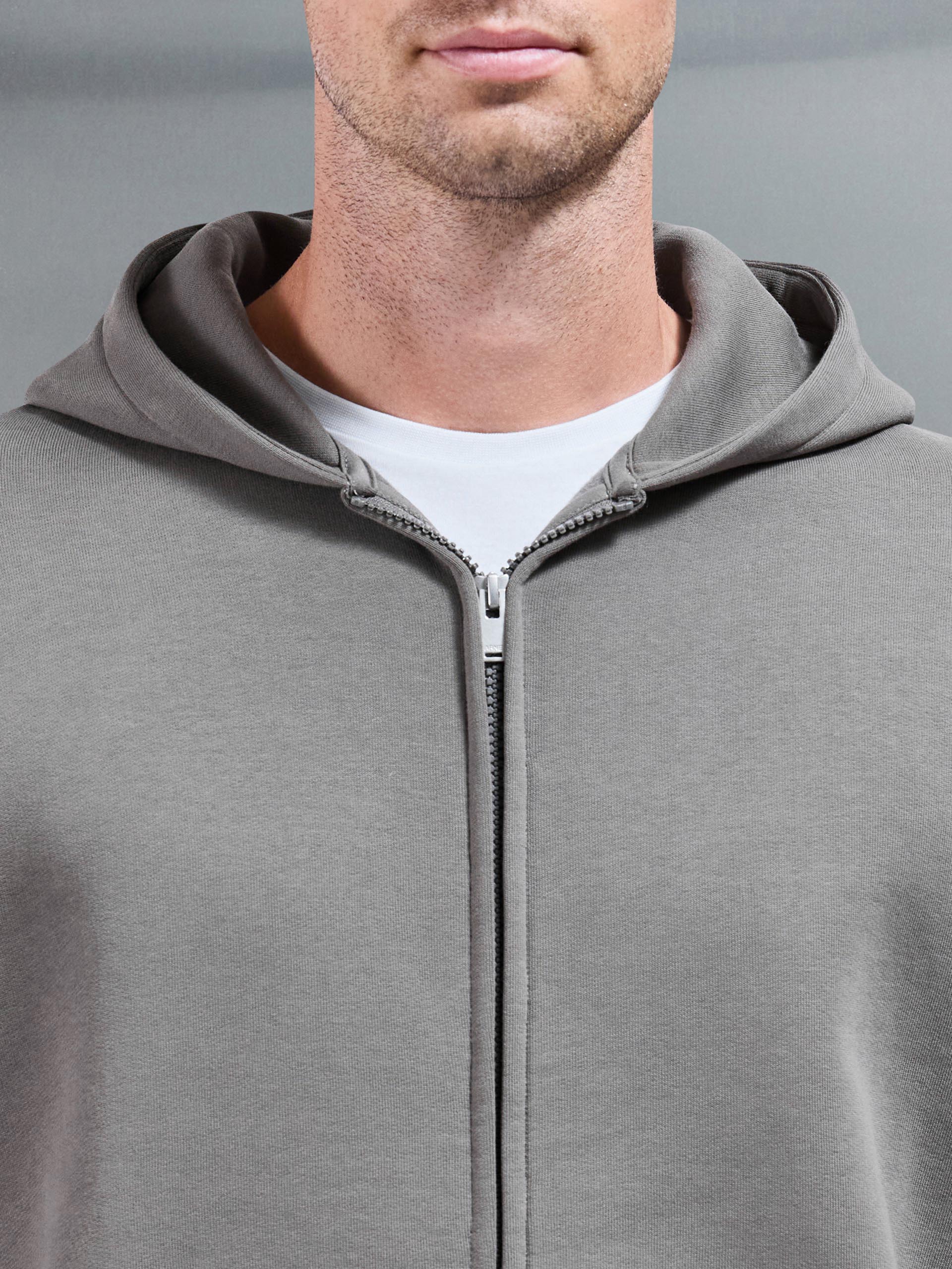 Mens Essential Relaxed Fit Zip Through Hoodie in Grey