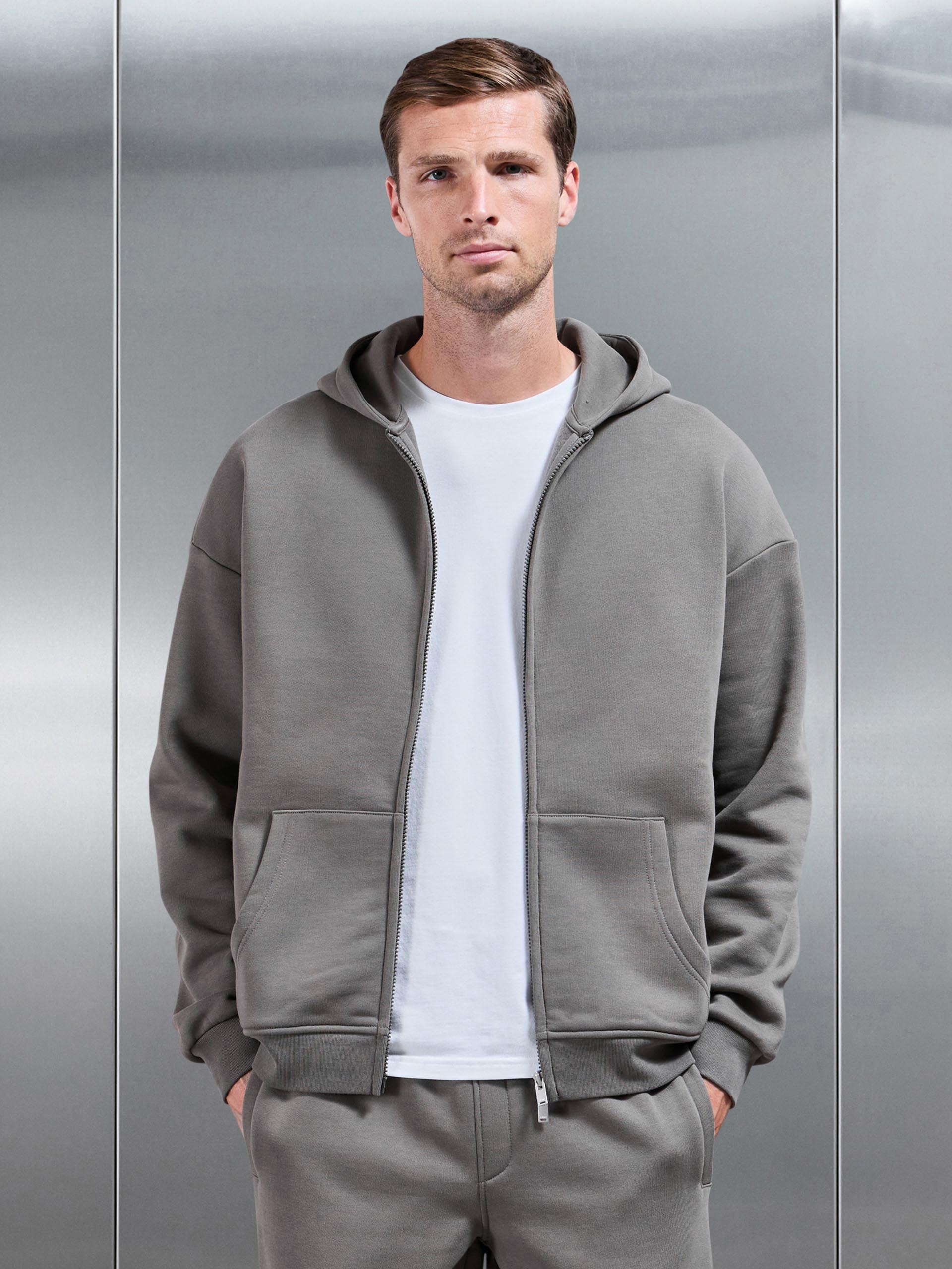 Mens Essential Relaxed Fit Zip Through Hoodie in Grey