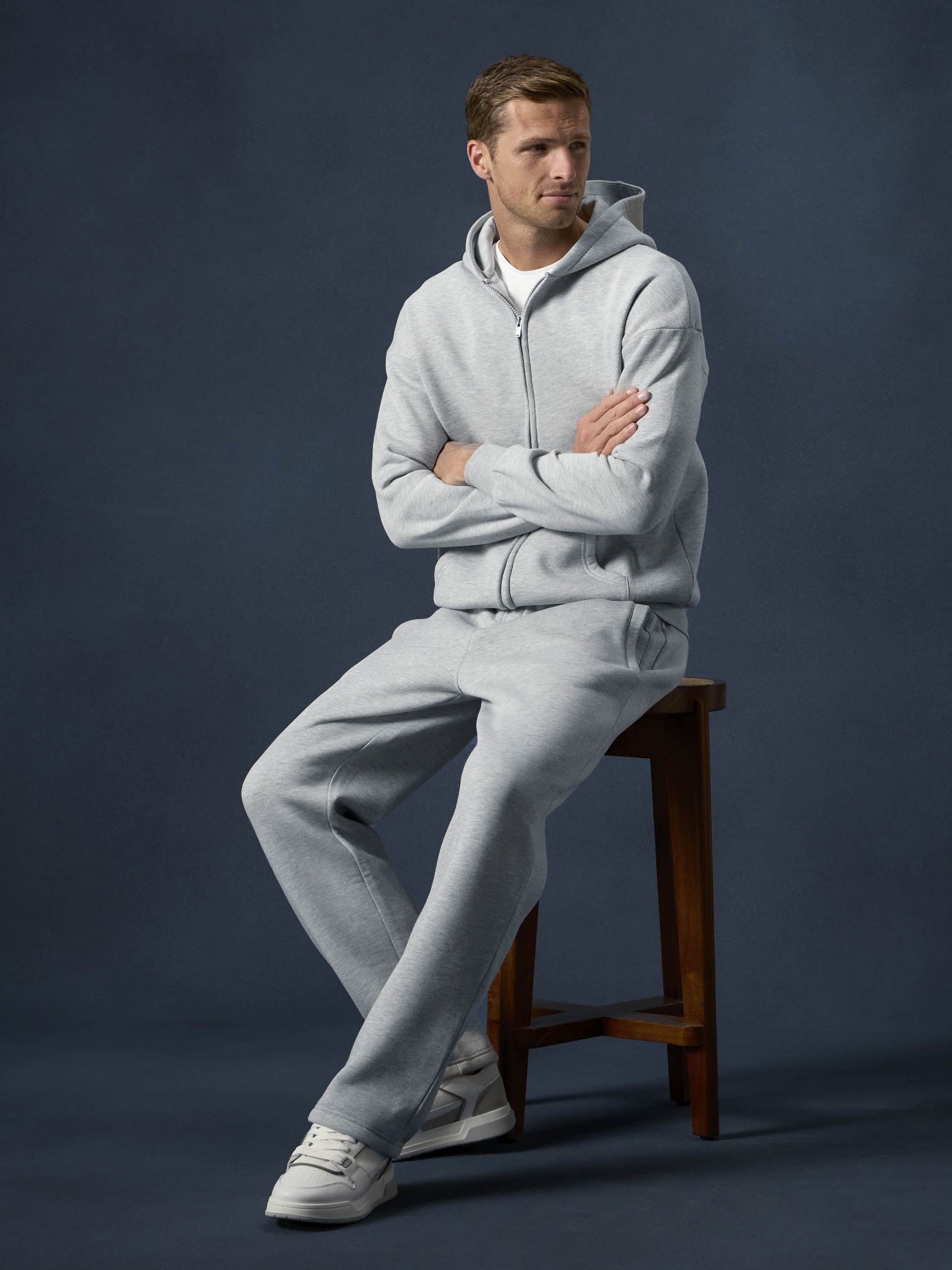 Mens Essential Relaxed Fit Zip Through Hoodie in Marl Grey