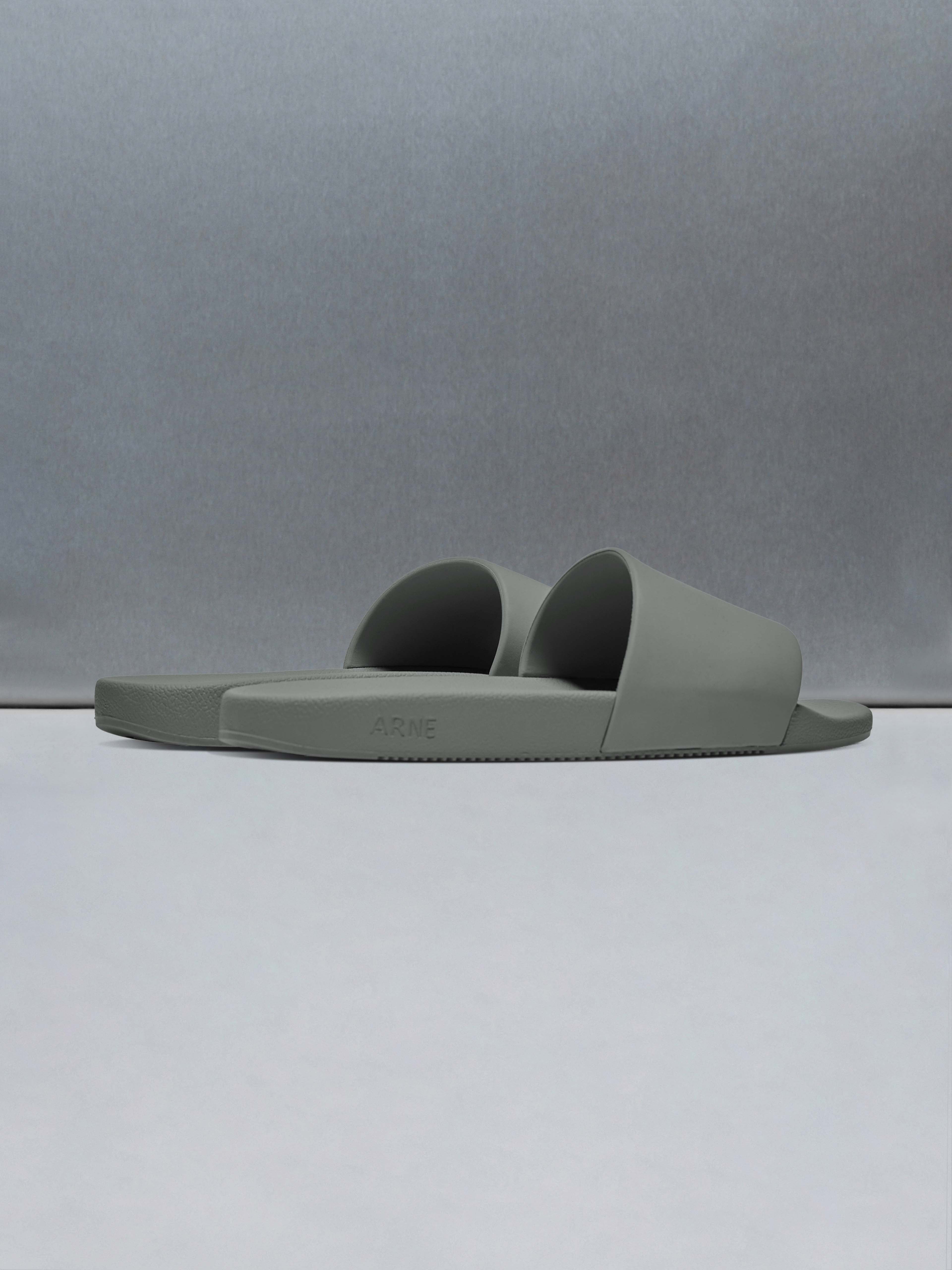 Mens Essential Slides in Olive