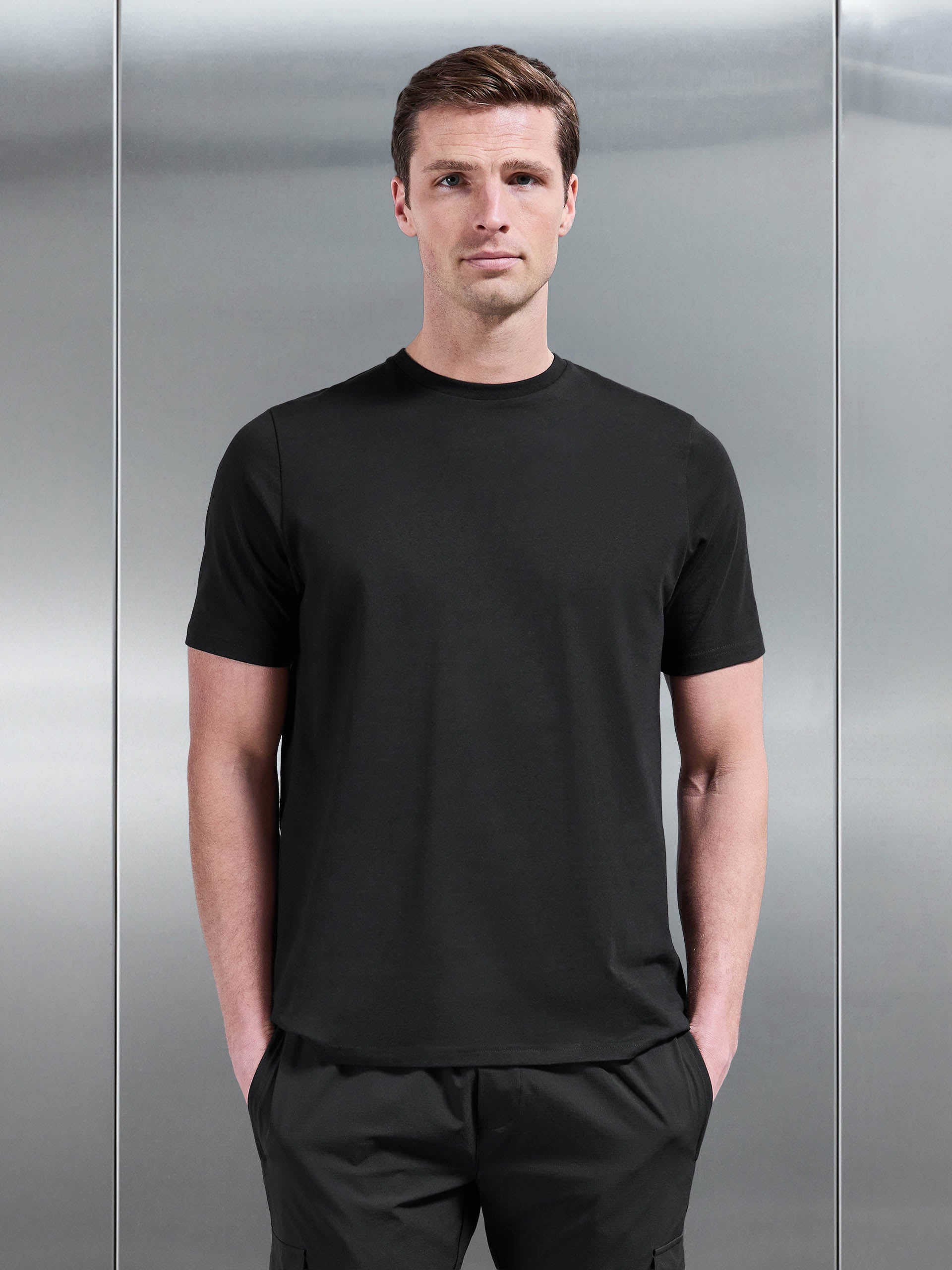 Mens Essential Slim Fit Cotton Stretch T-Shirt in Black