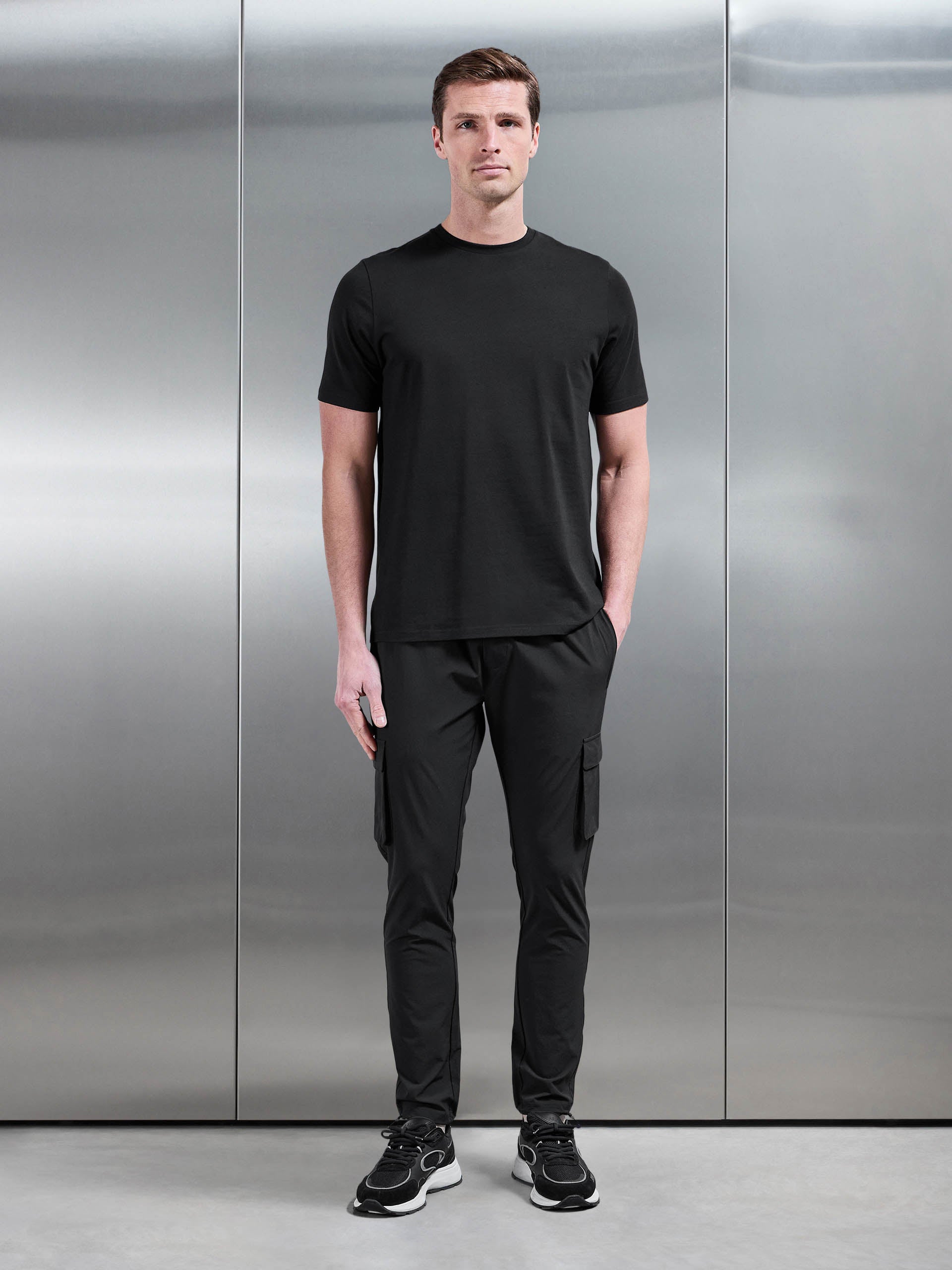 Mens Essential Slim Fit Cotton Stretch T-Shirt in Black