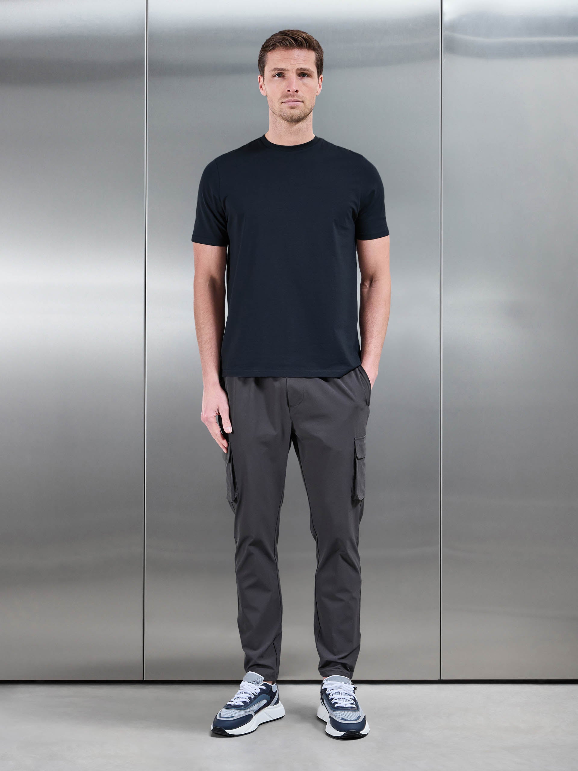 Mens Essential Slim Fit Cotton Stretch T-Shirt in Navy