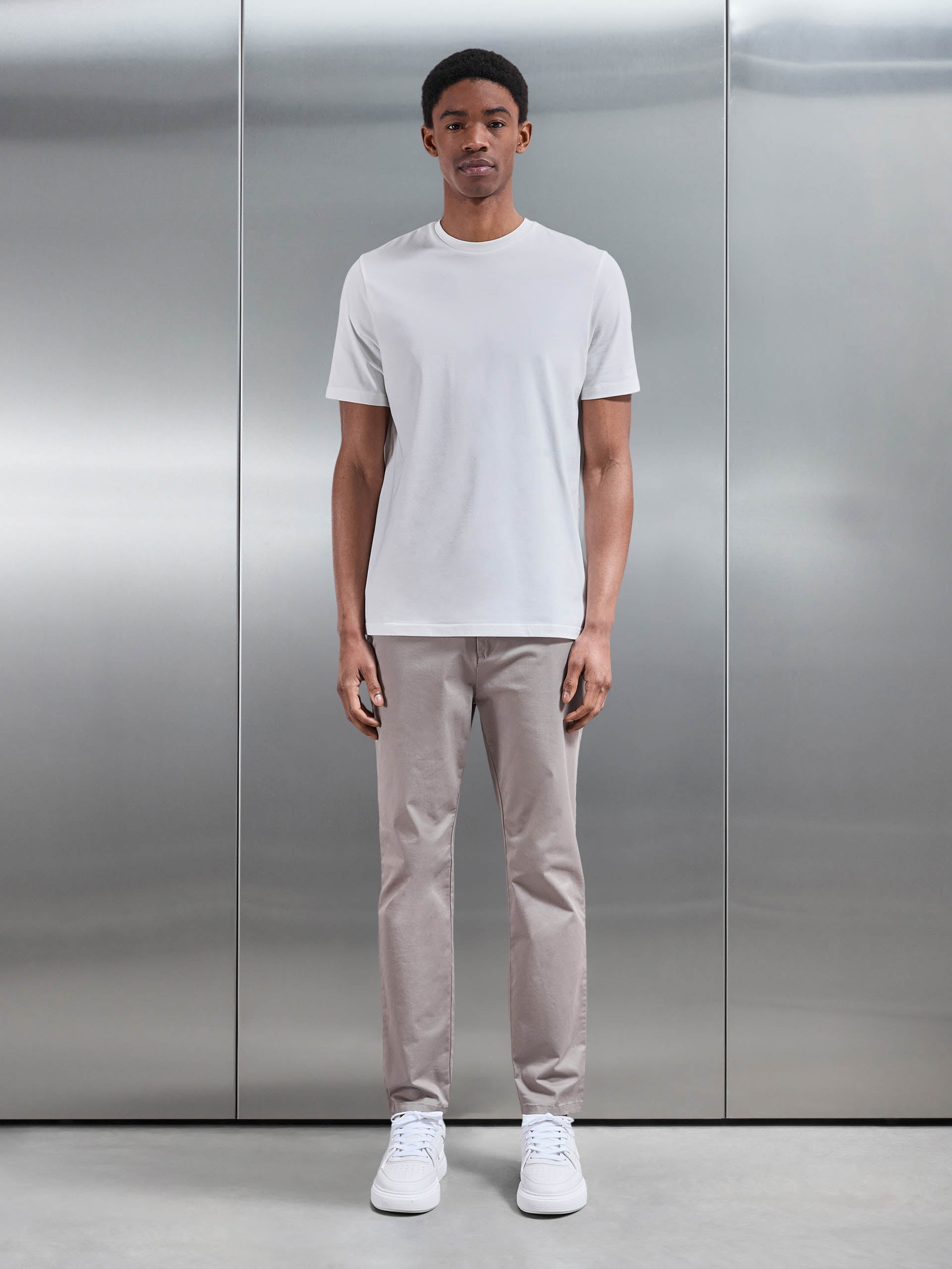 Mens Essential Slim Fit Cotton Stretch T-Shirt in Off White