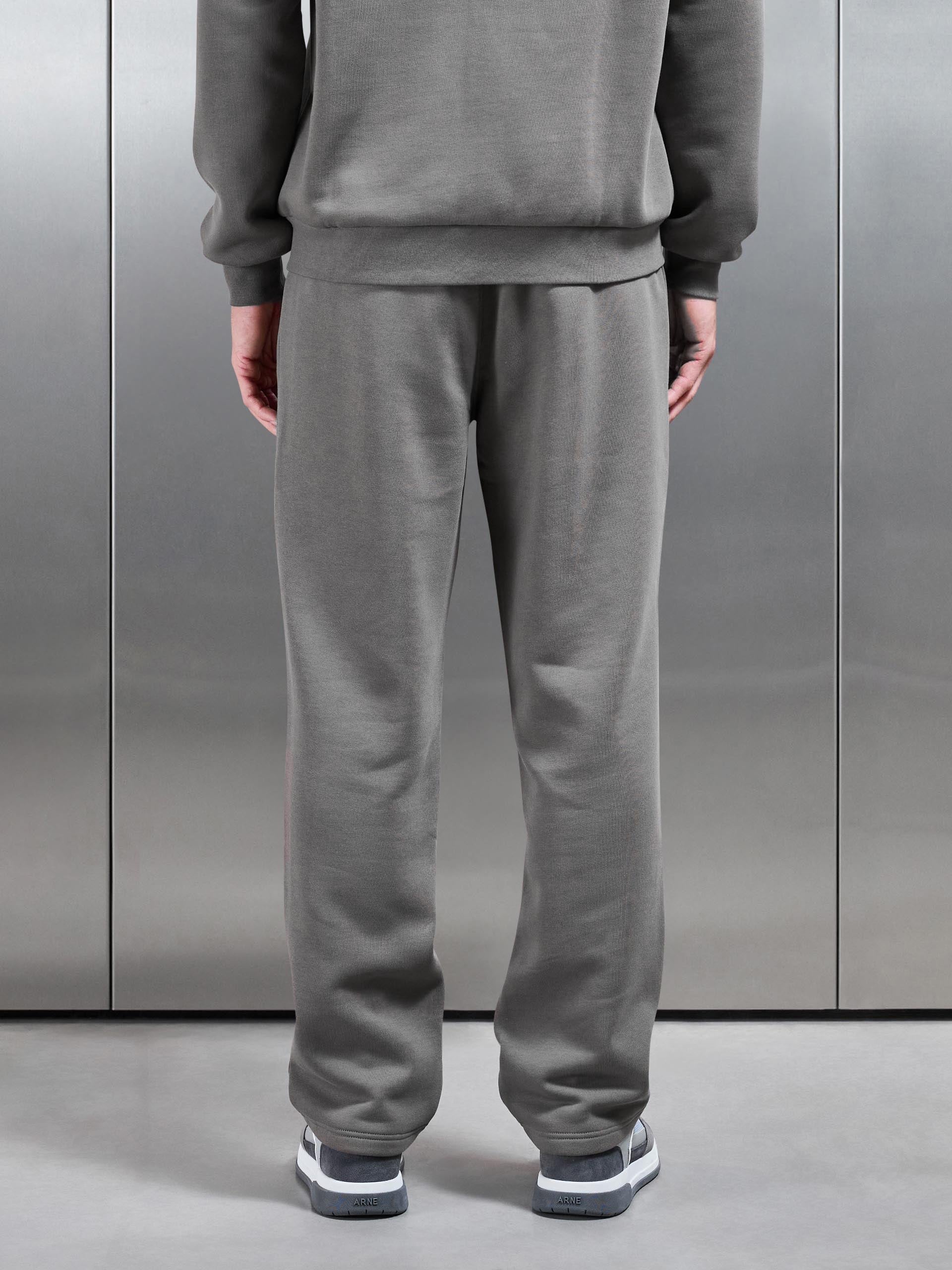 Mens Essential Straight Leg Jogger in Grey