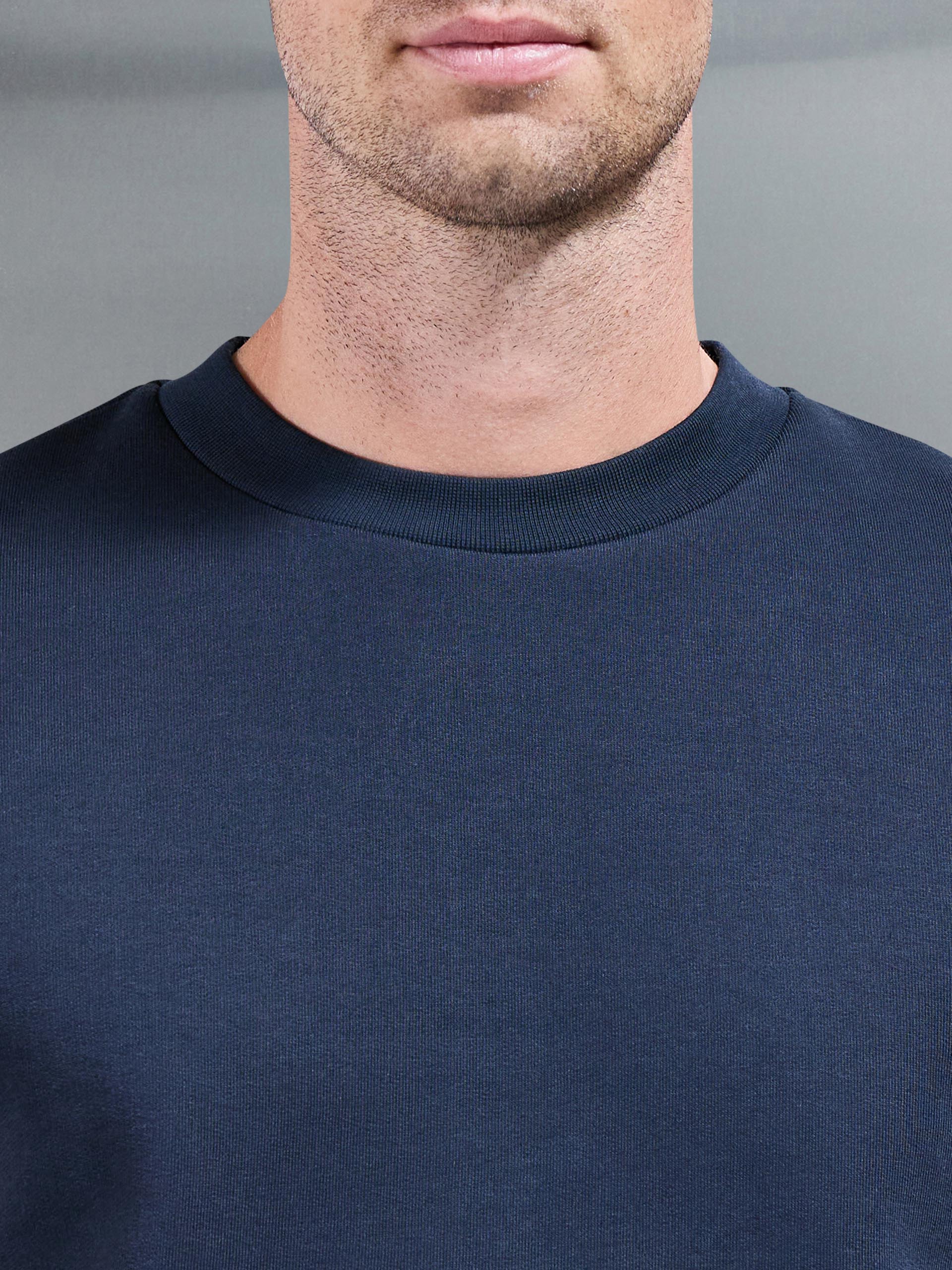 Mens Essential Sweatshirt in Navy
