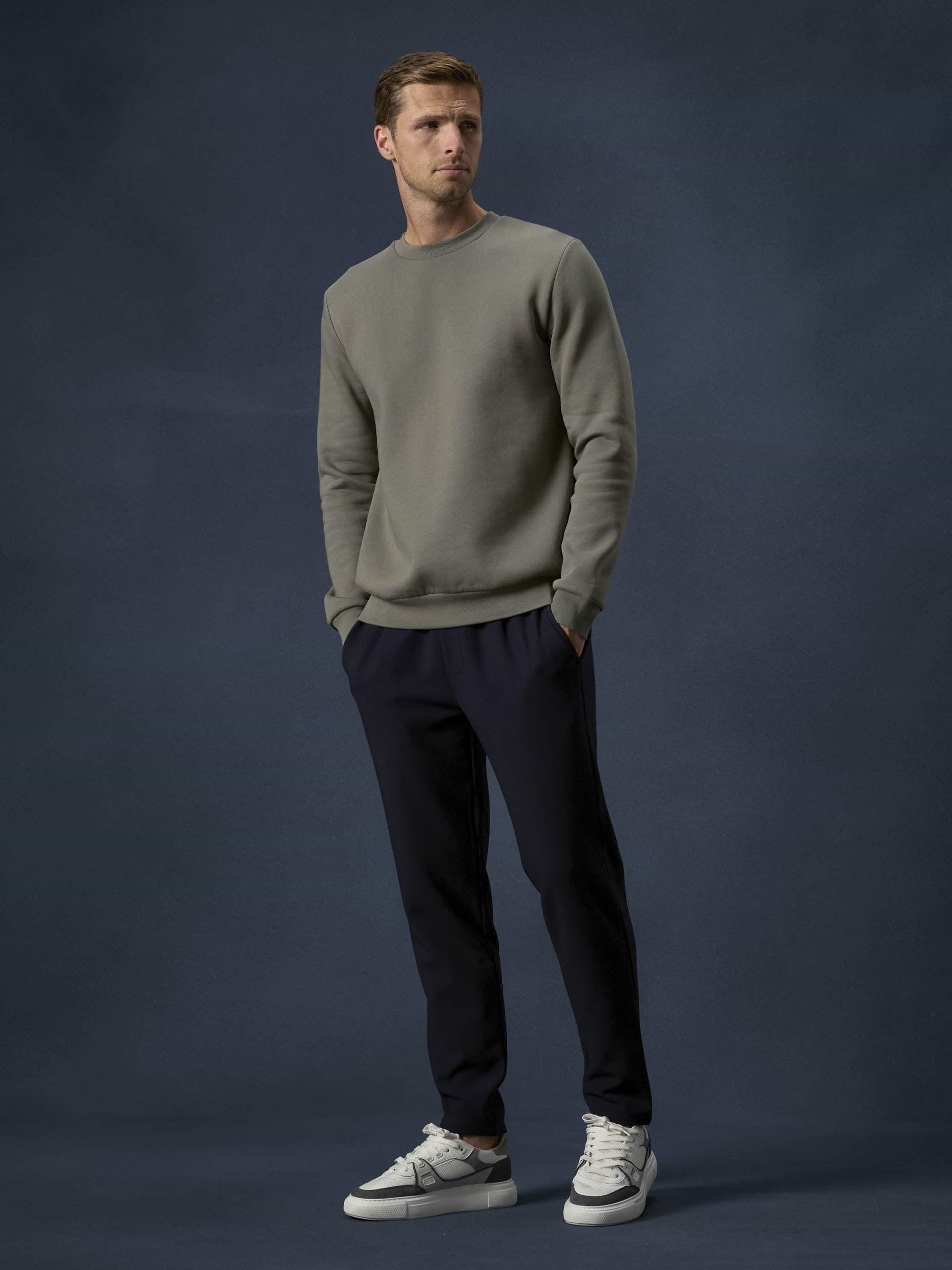 Mens Essential Sweatshirt in Sage