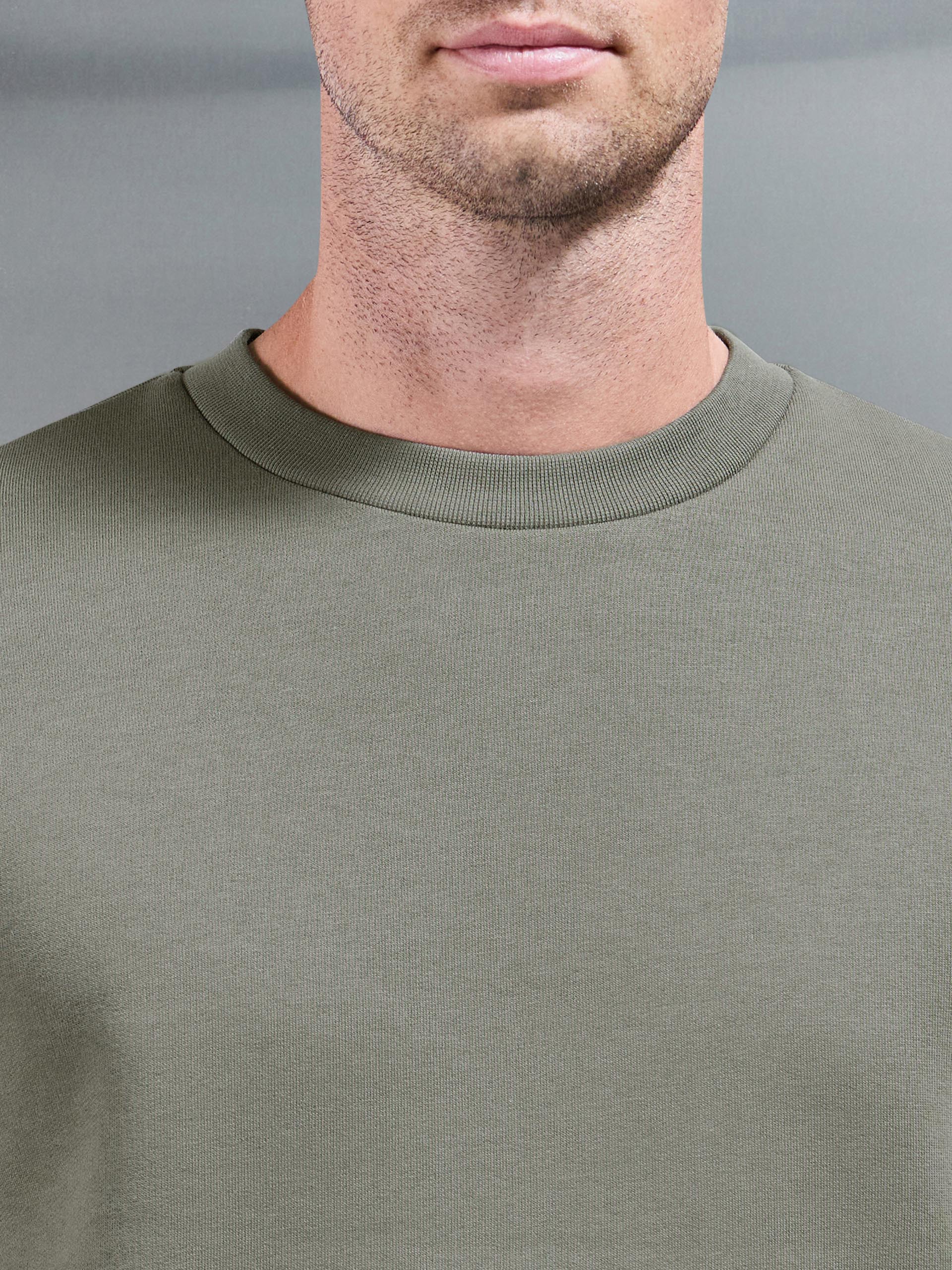 Mens Essential Sweatshirt in Sage