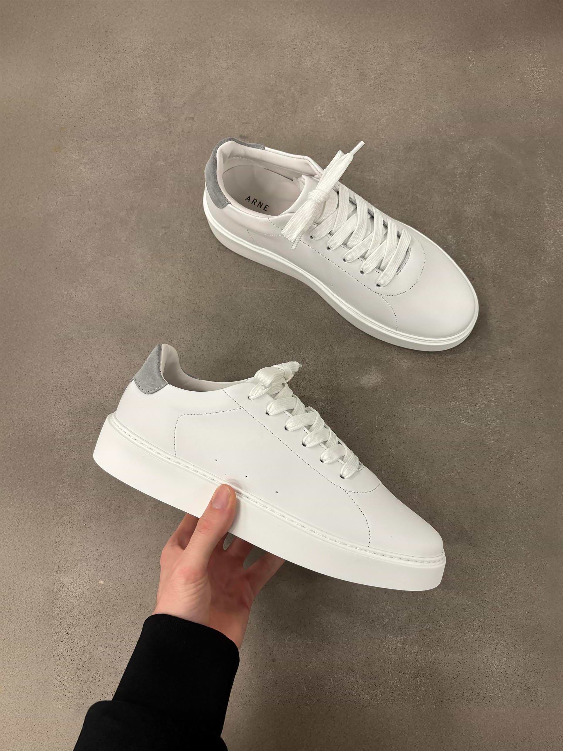 Everyday Leather Trainer in White Grey