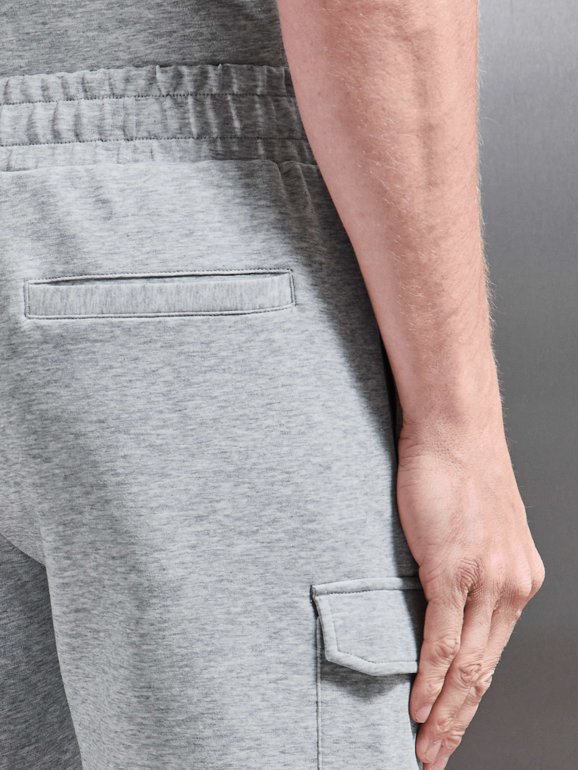Everyday Luxe Cargo Short in Marl Grey