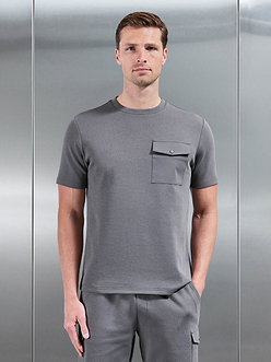 Mens Everyday Luxe Hybrid Cargo T-Shirt in Grey