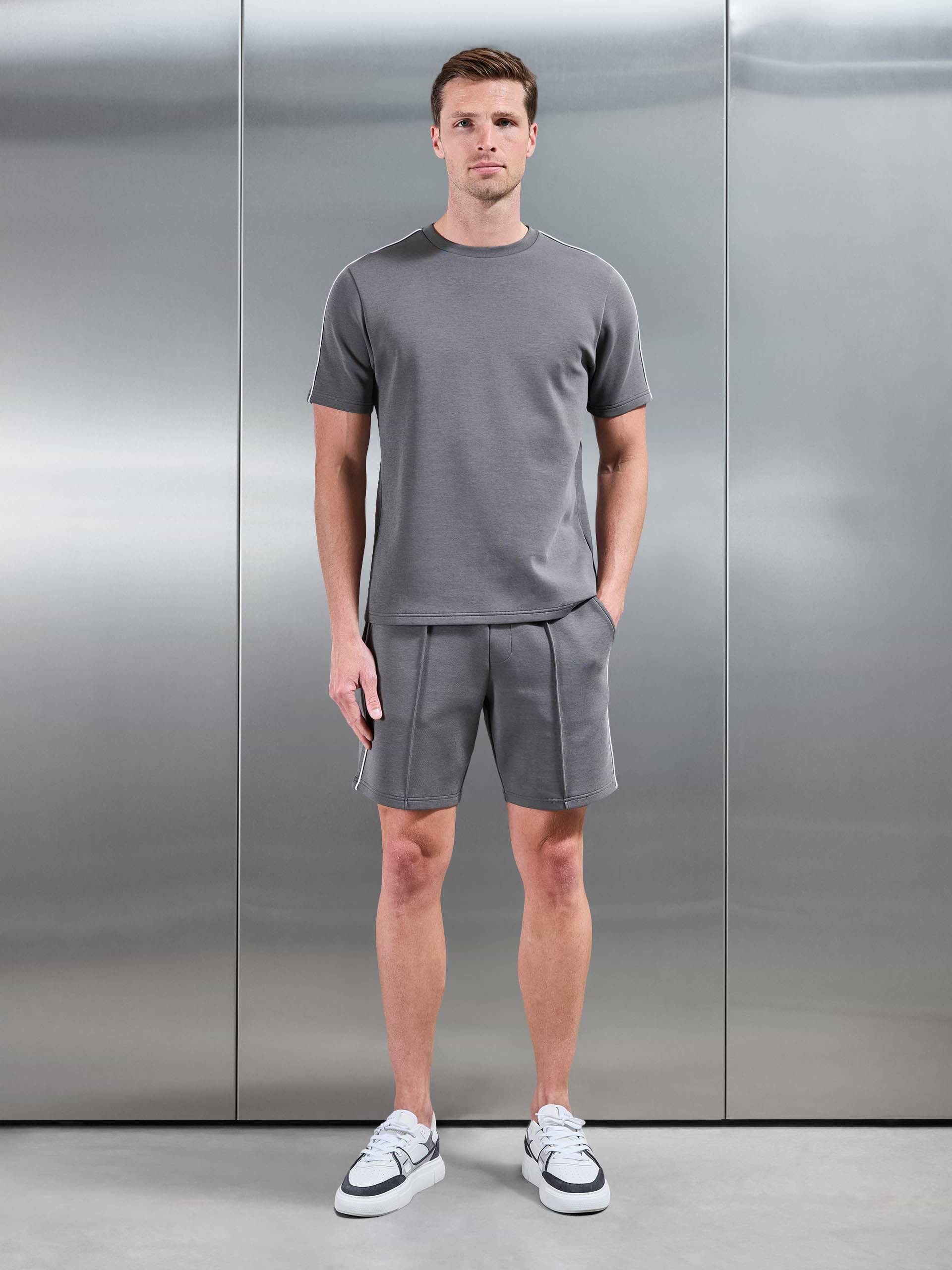 Mens Everyday Luxe Piping Short in Grey