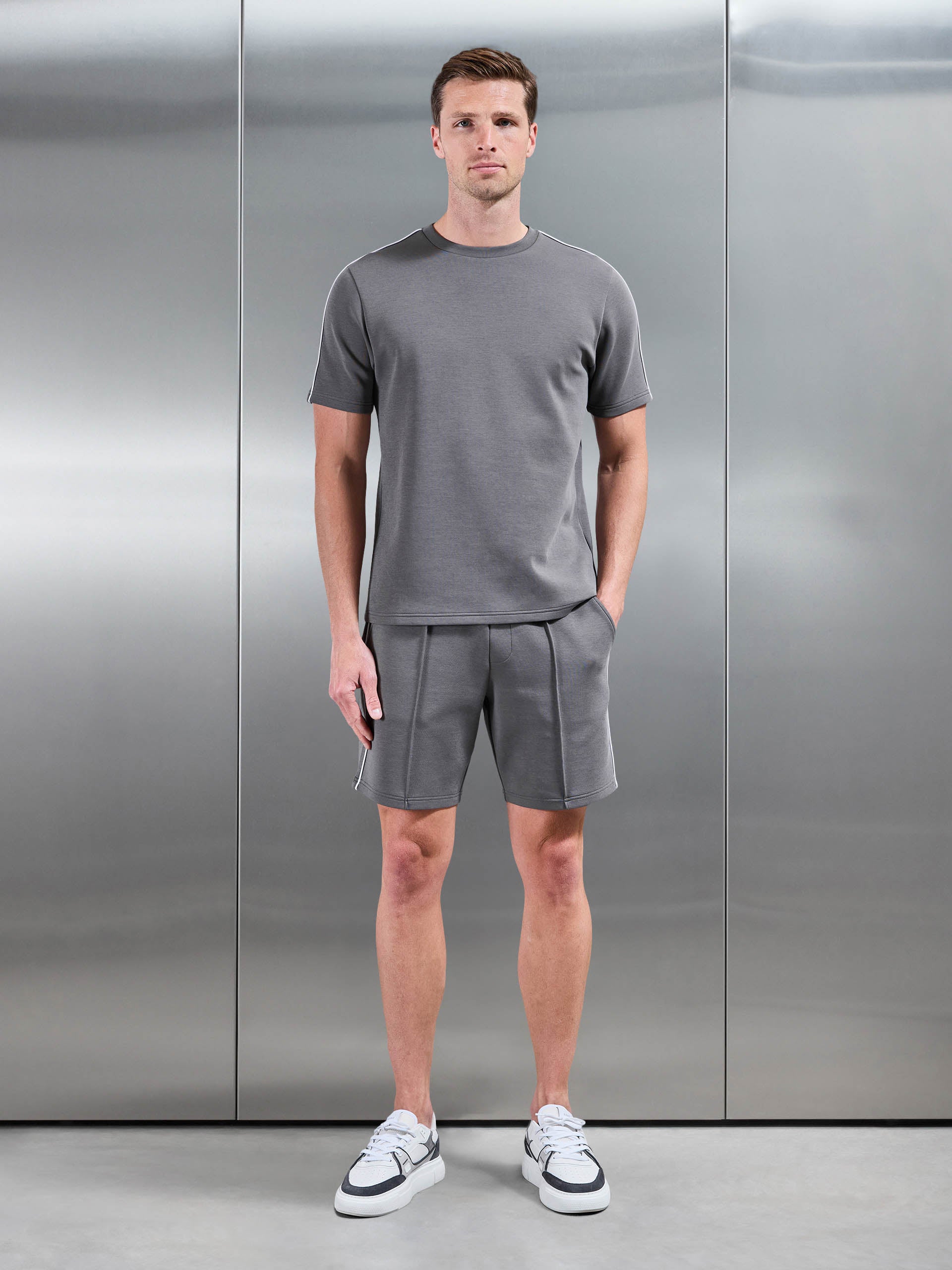 Mens Everyday Luxe Piping Short in Grey