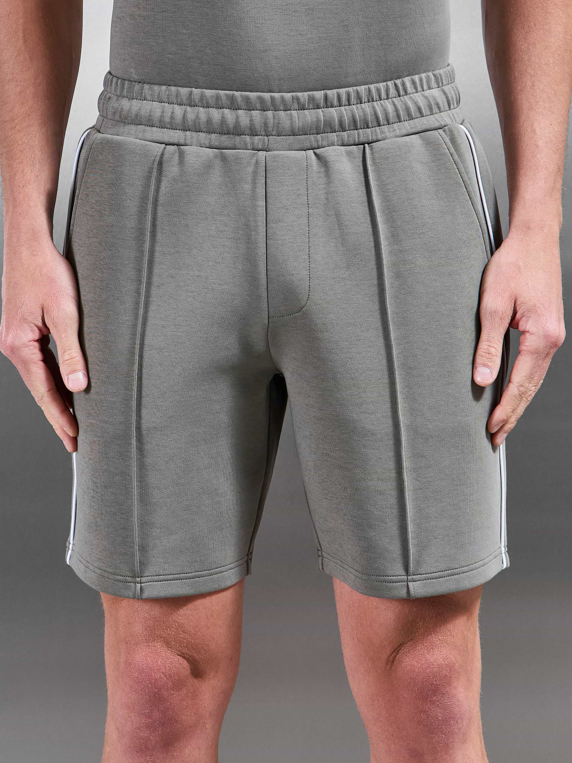 Everyday Luxe Piping Short in Olive