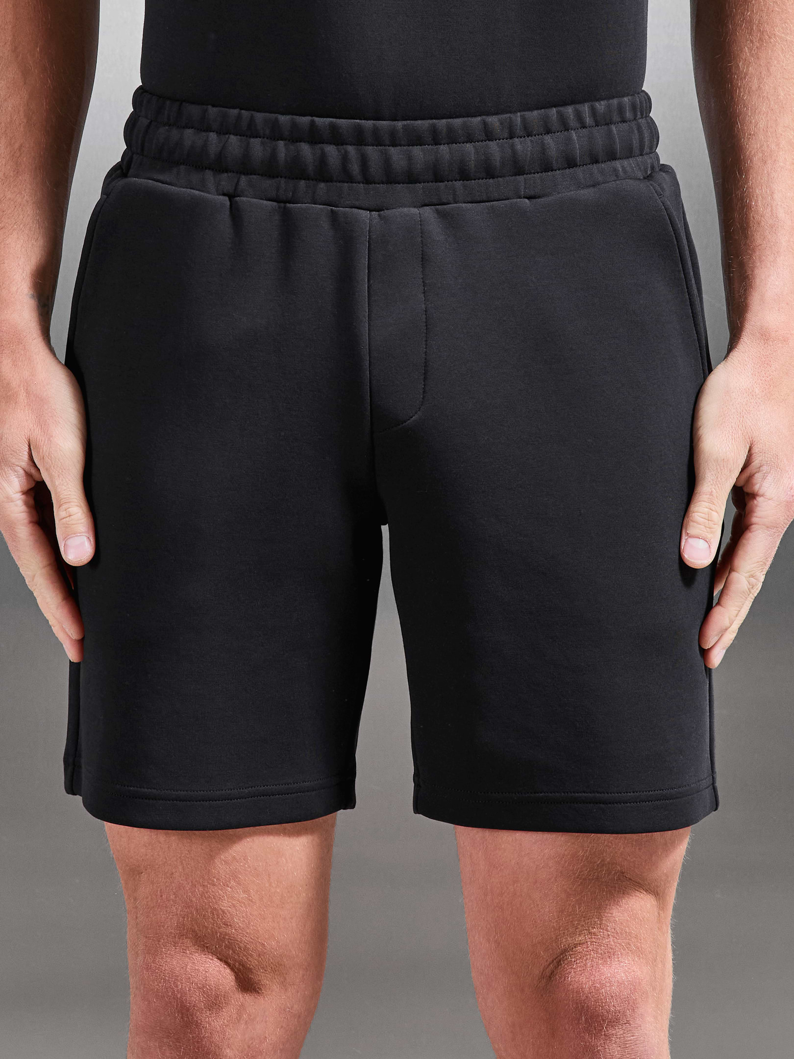 Everyday Luxe Relaxed Short in Black