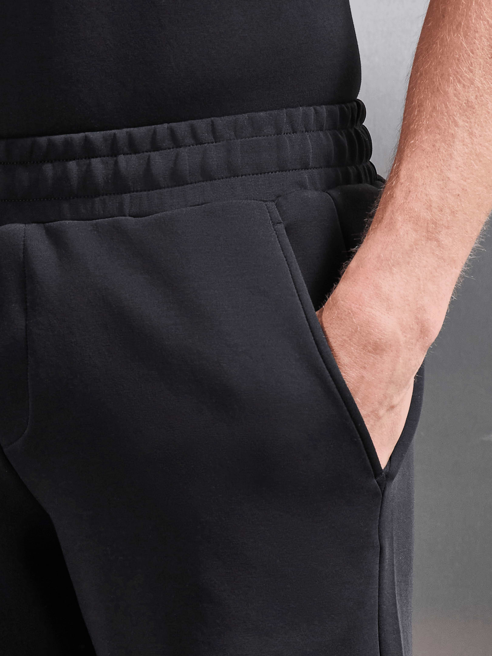 Everyday Luxe Relaxed Short in Black