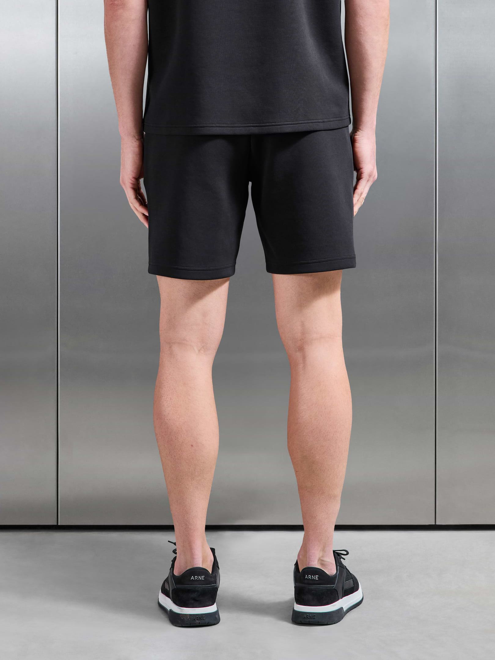 Everyday Luxe Relaxed Short in Black