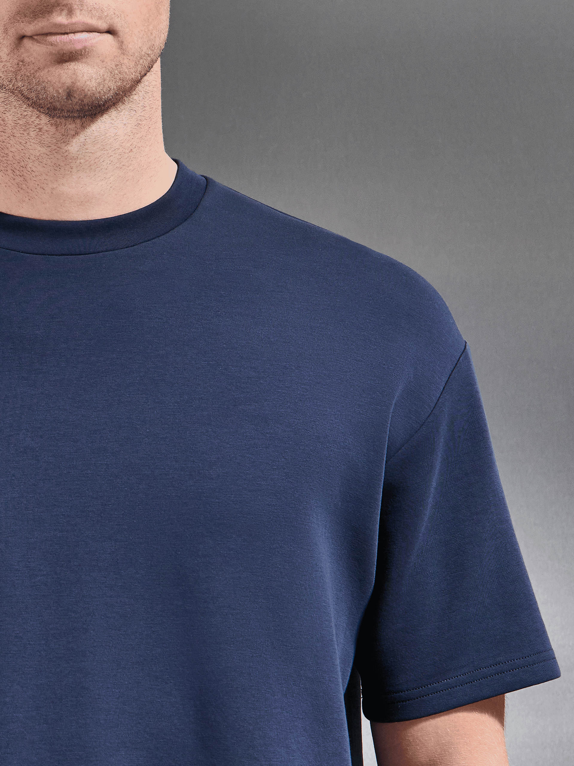 Mens Everyday Luxe Relaxed T-Shirt in Navy